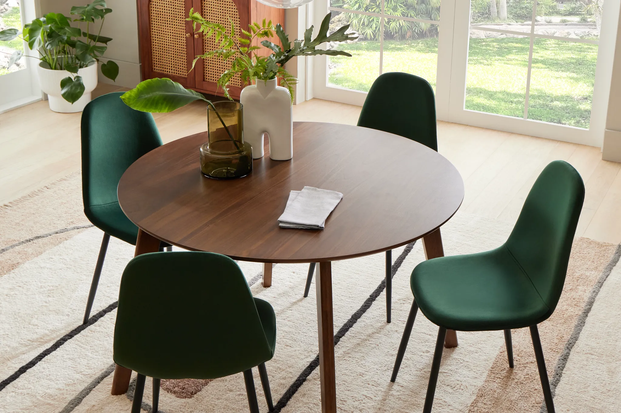 Palmdale Dark Tone Round Table
