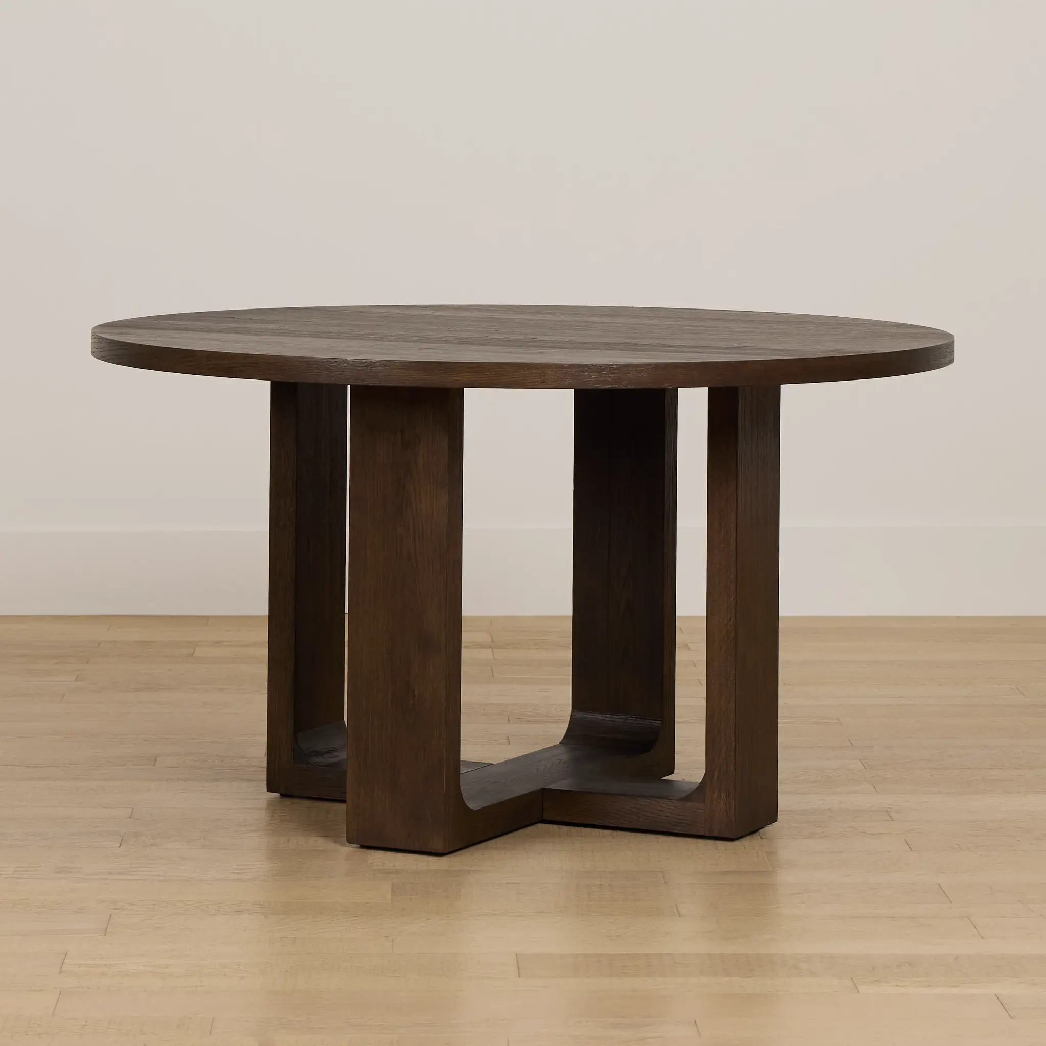 Rochester Dark Tone Round Table Rochester Dark Tone Round Table