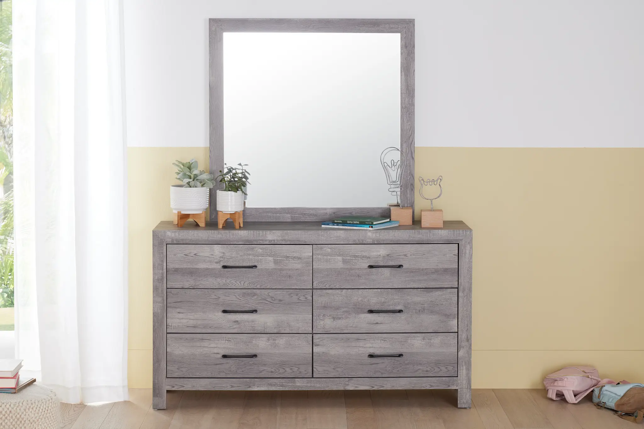 Ollie Gray Dresser Ollie Gray Dresser