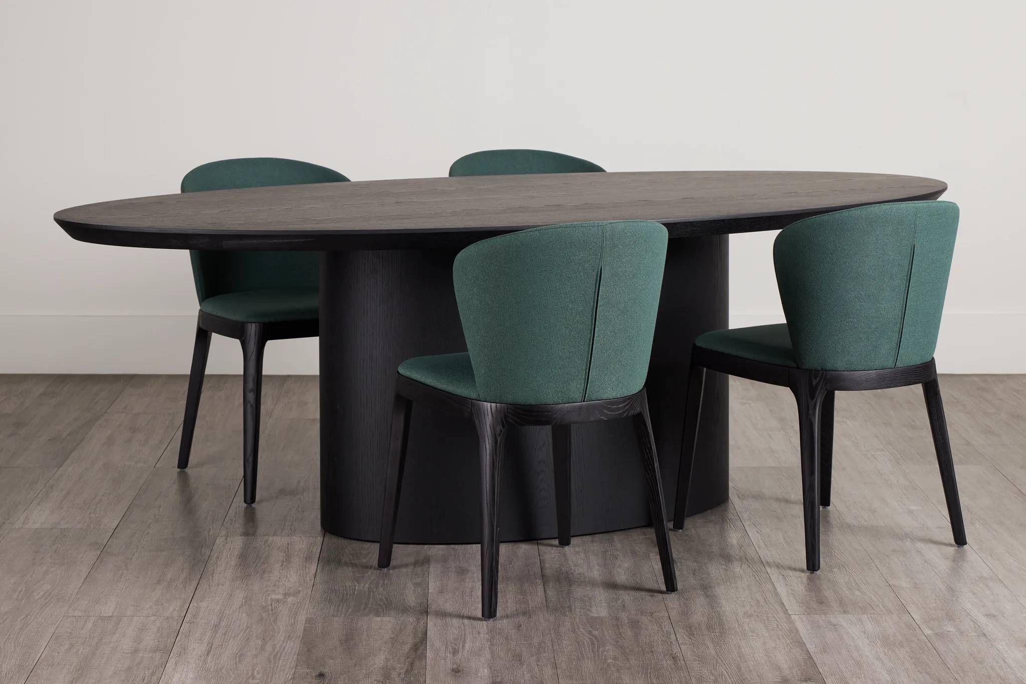 Nomad Black 94" Oval Table & 4 Dark Green Chairs W/ Black Legs
