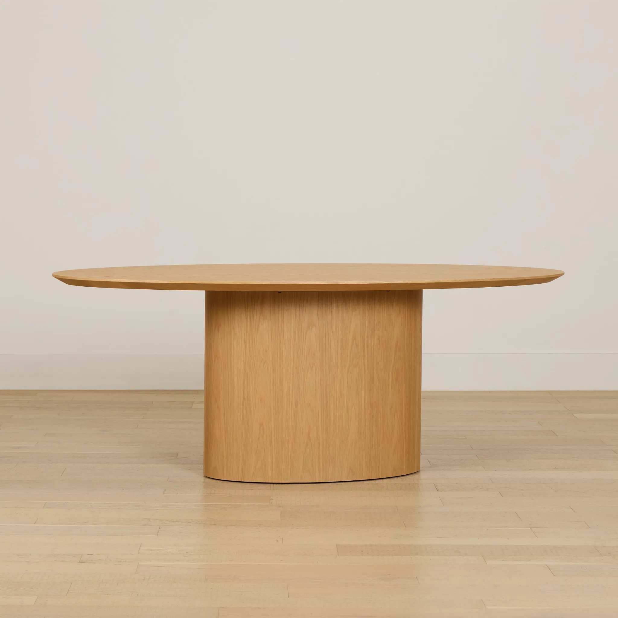 Nomad Light Tone 78" Oval Table