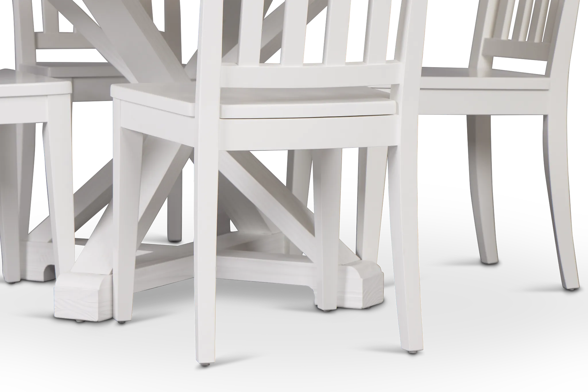 Nantucket Two-tone Light Tone Round Table & 4 White Chairs