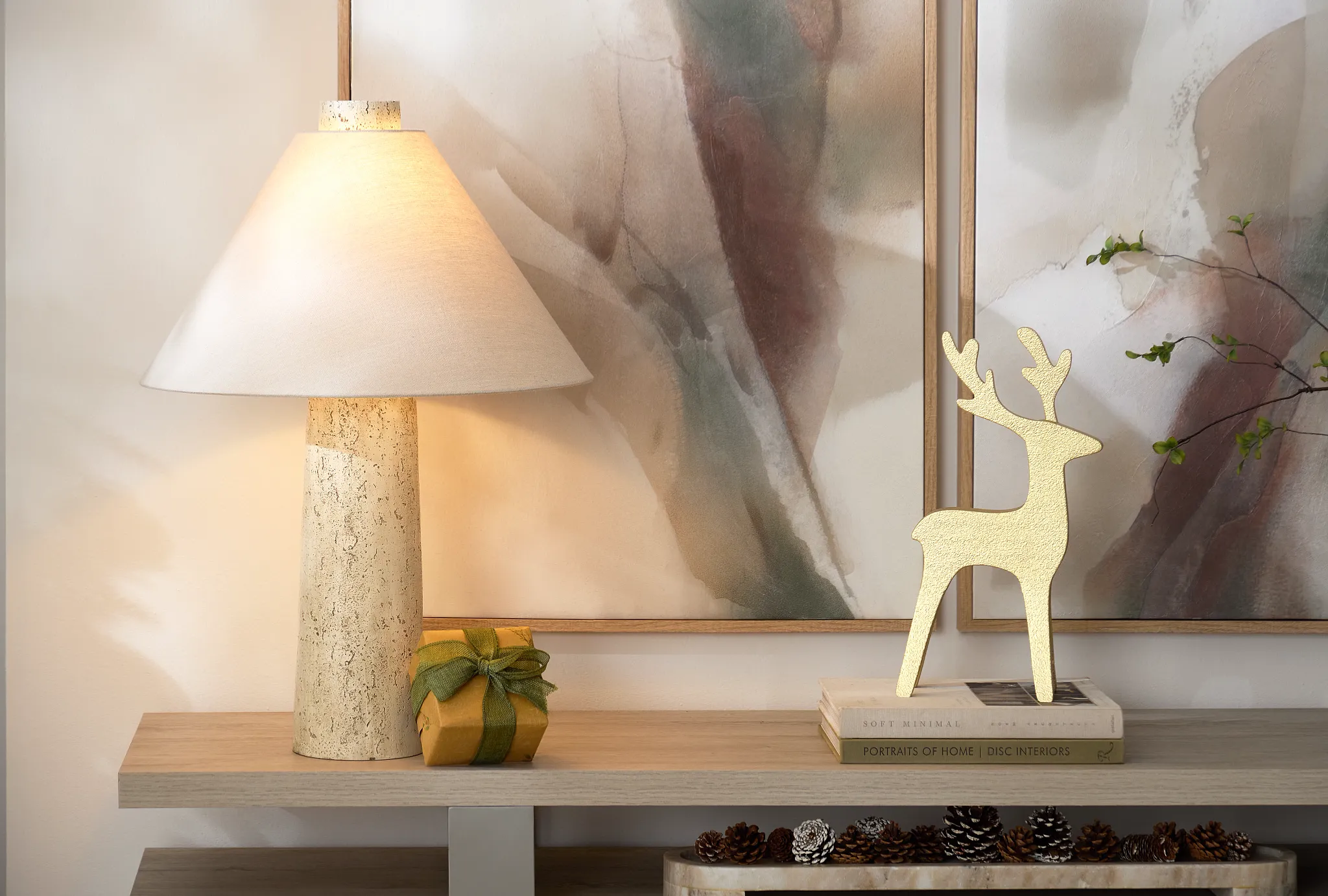 Hadia Ivory Table Lamp