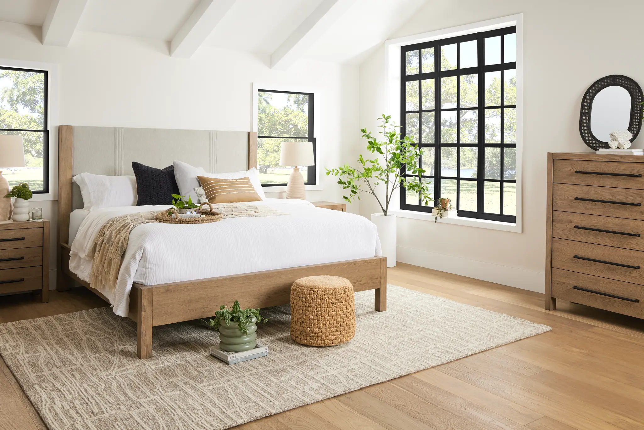 Tahoe Light Tone Uph Panel Bed Tahoe Light Tone Uph Panel Bed