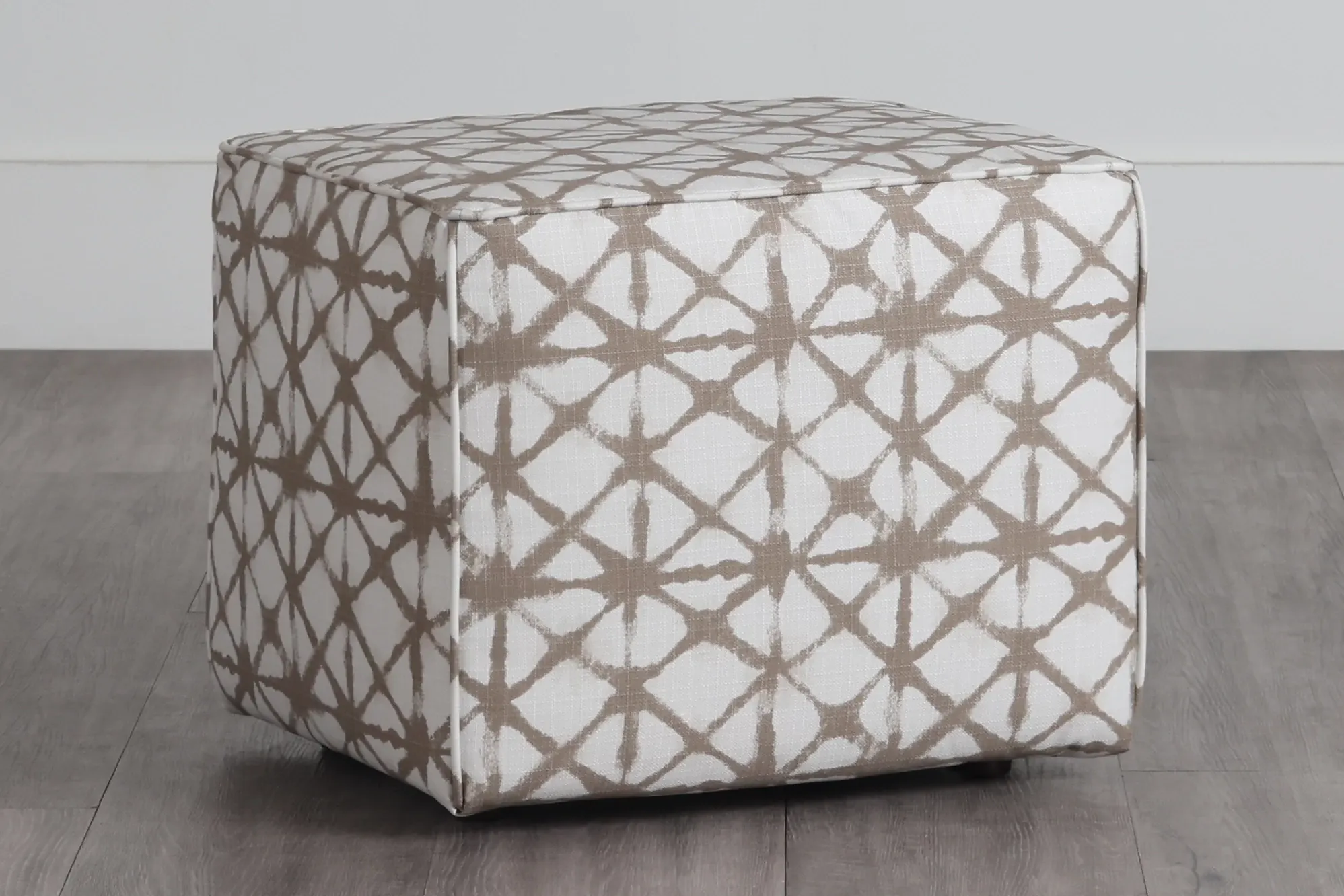 Shibori Light Gray Indoor/outdoor Accent Ottoman