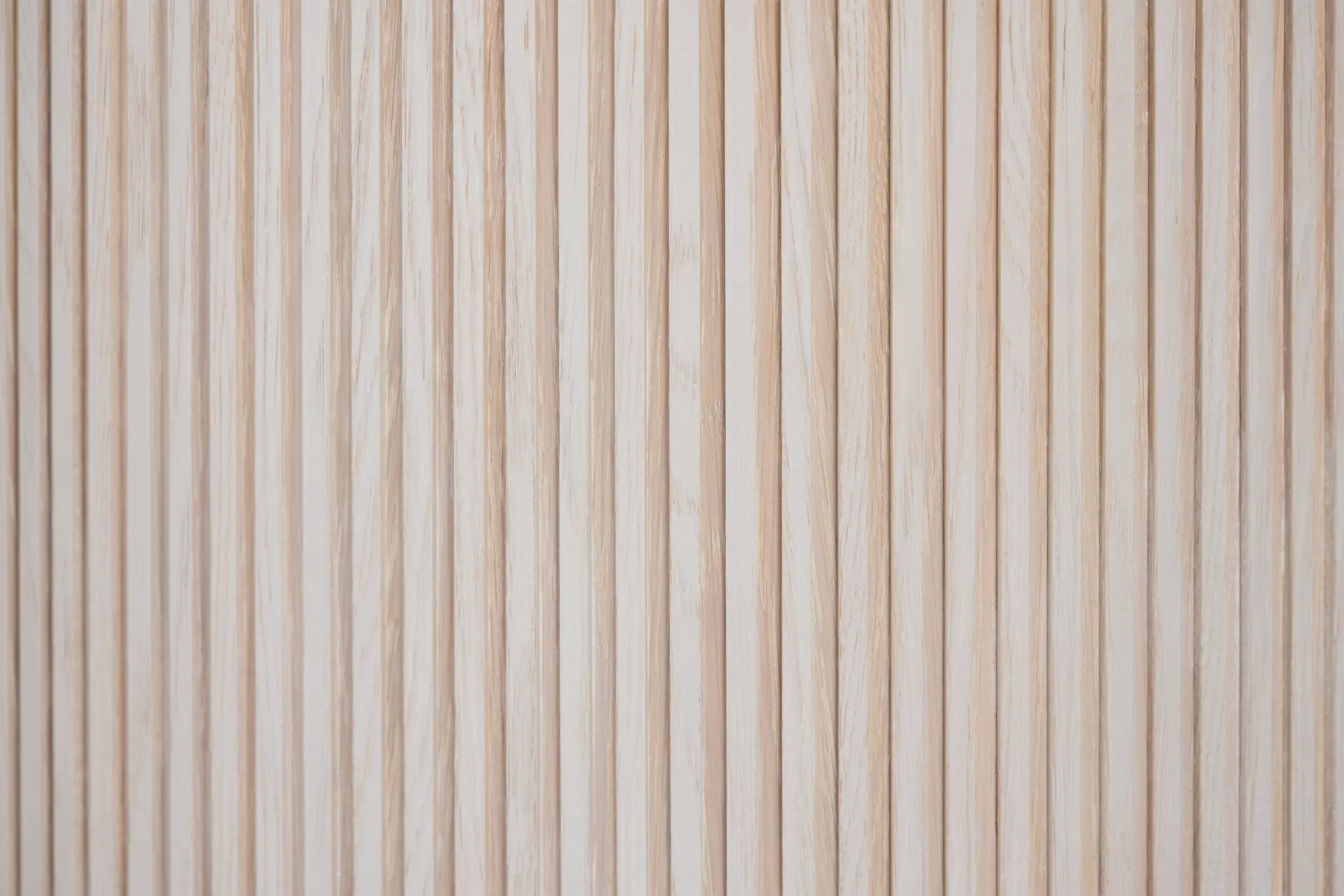 Gables White Round End Table Gables White Round End Table