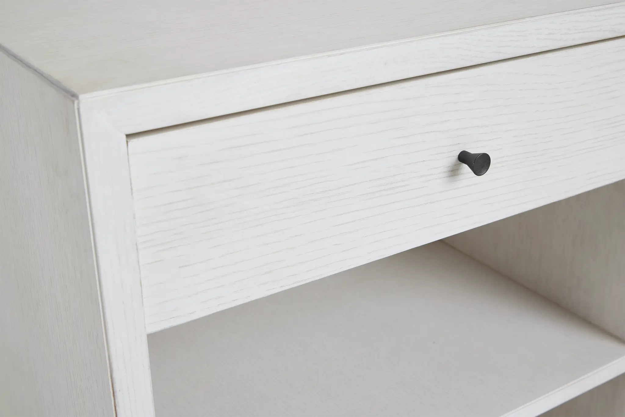 Arnette White End Table Arnette White End Table