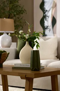 Sybil Dark Green Vase