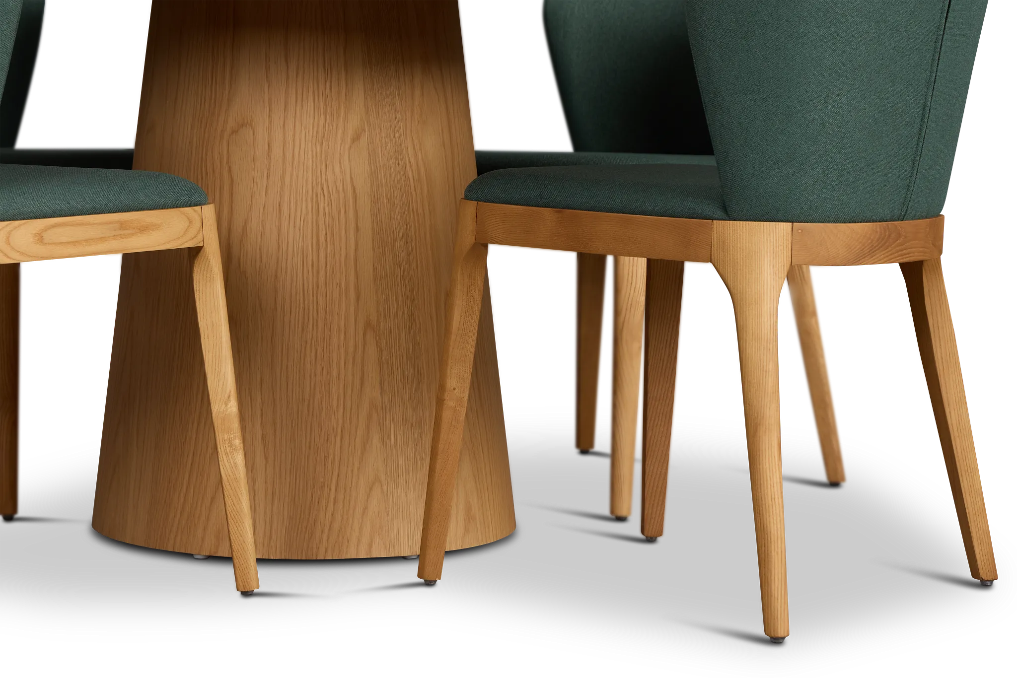 Nomad Light Tone 47" Round Table & 4 Dark Green Chairs W/light Tone Leg