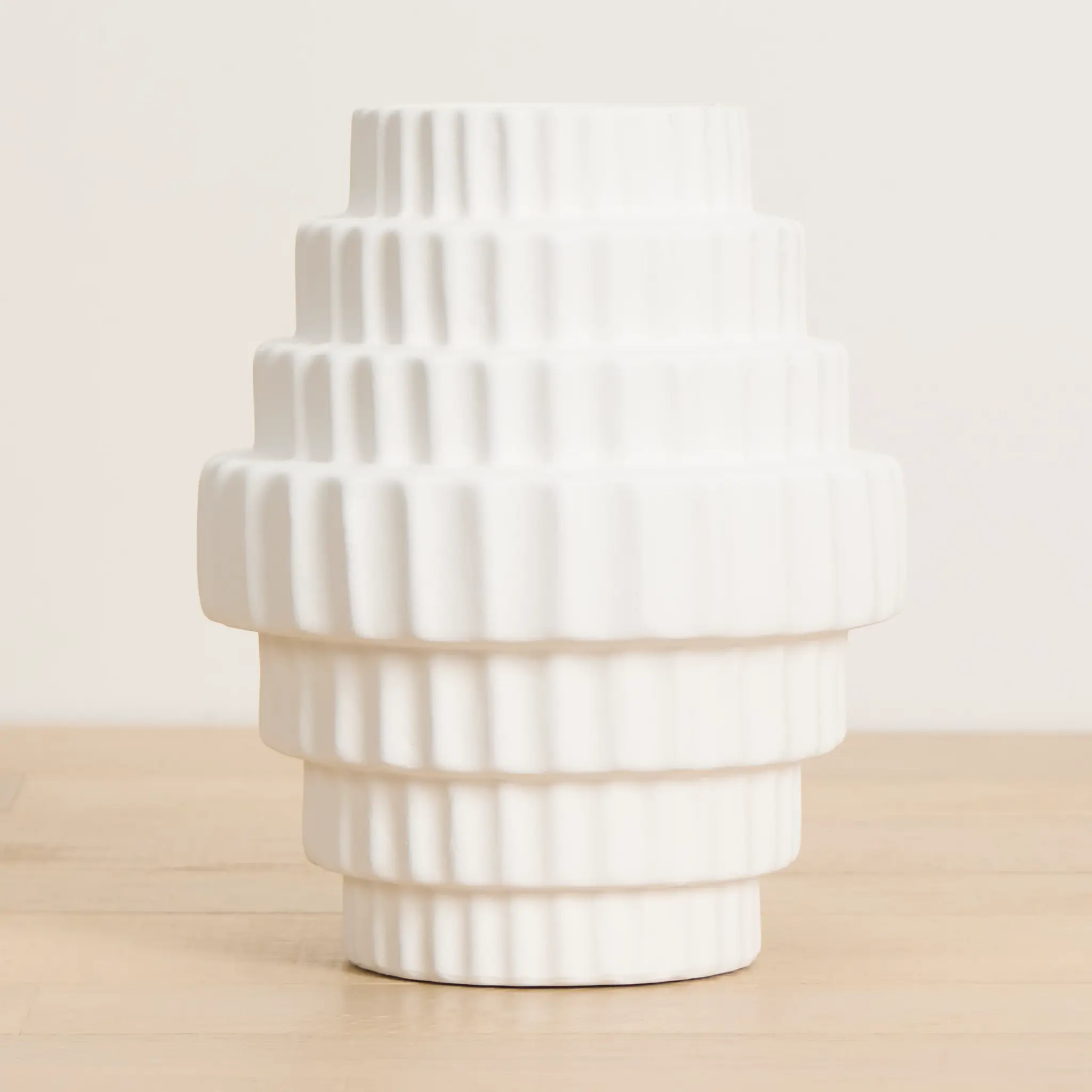 Jaxx White Medium Vase Jaxx White Medium Vase