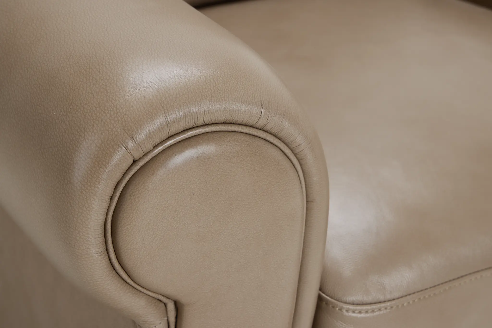 Lincoln Taupe Lthr/vinyl Chair Lincoln Taupe Lthr/vinyl Chair