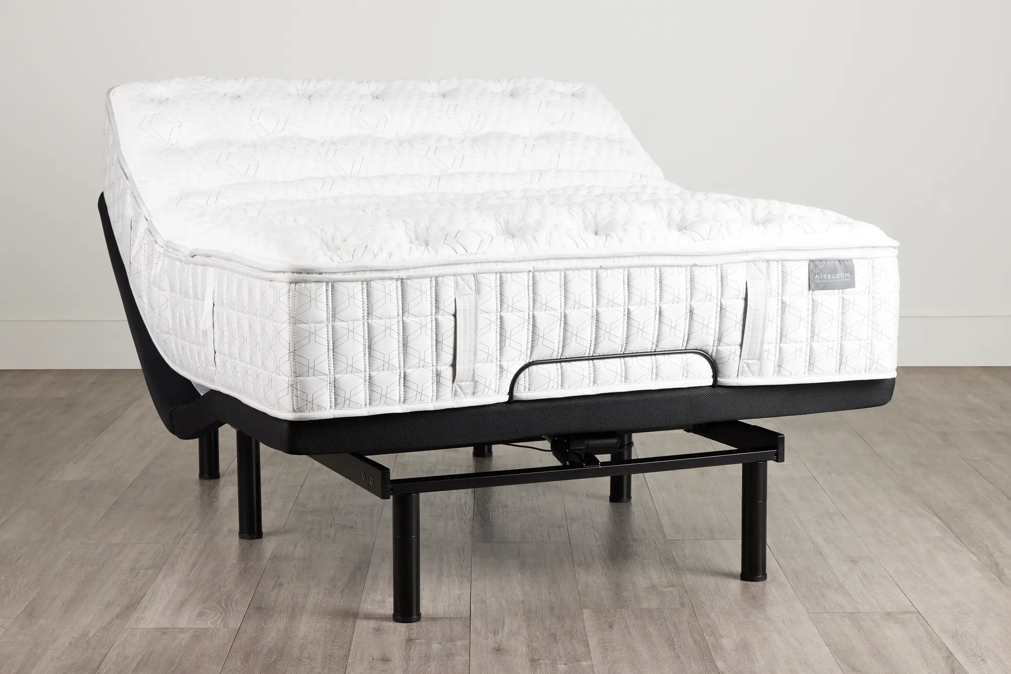 Aireloom Timeless Odyssey Luxetop M1 Plush Plus Adjustable Mattress Set Aireloom Timeless Odyssey Luxetop M1 Plush Plus Adjustable Mattress Set