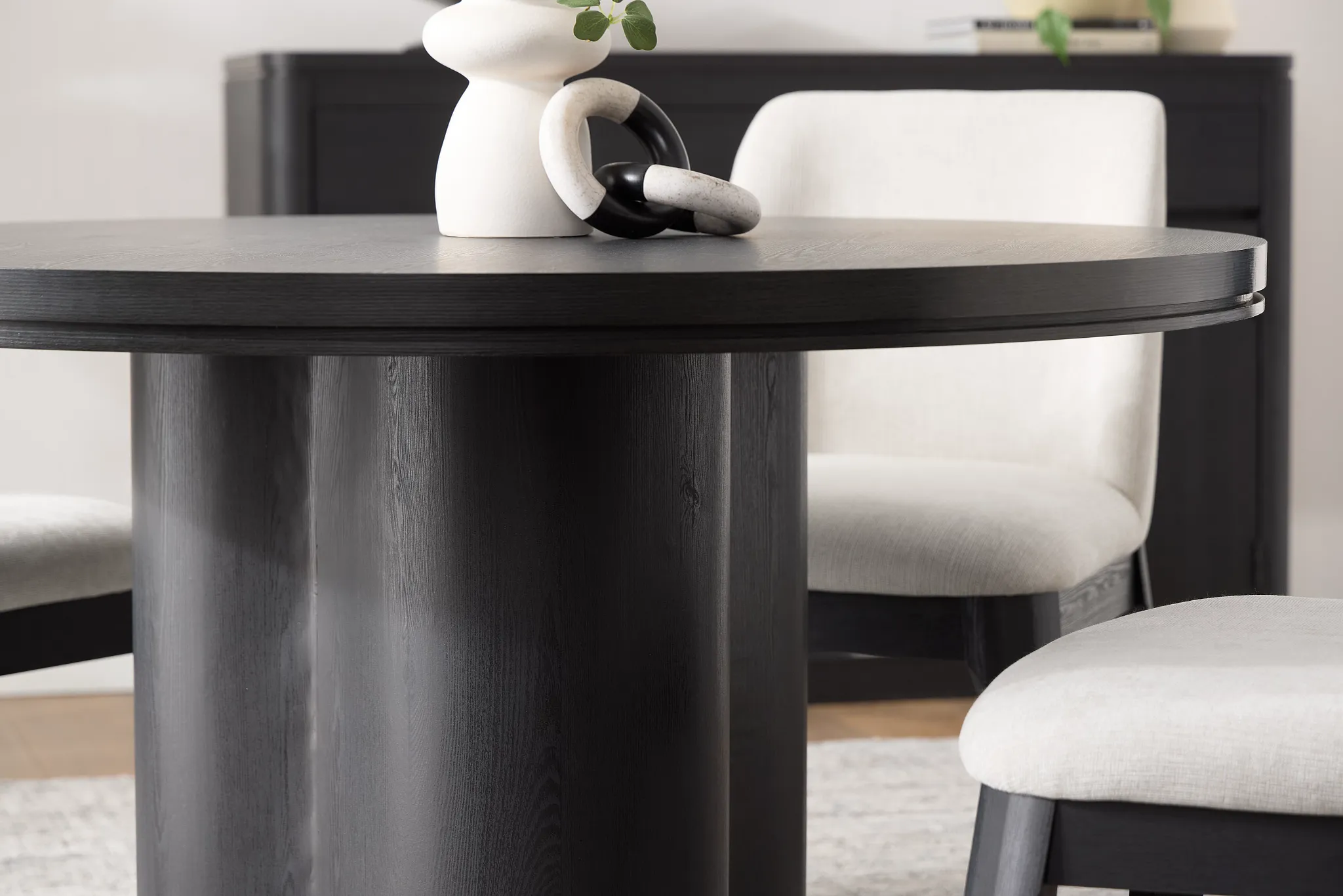 Emory Black Round Table