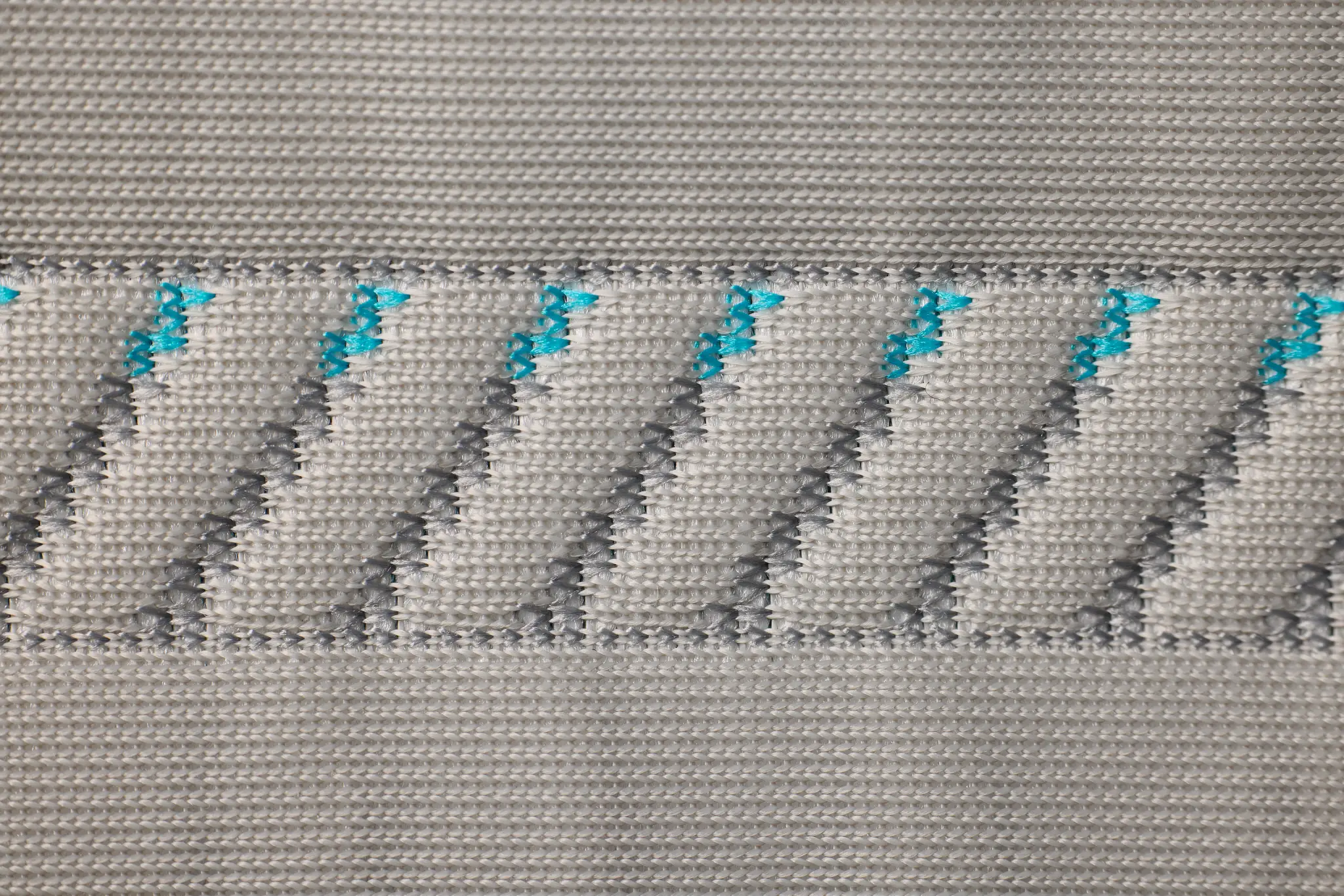 Rest & Renew Performance Pro 13.5" Medium Hybrid Mattress Rest & Renew Performance Pro 13.5" Medium Hybrid Mattress