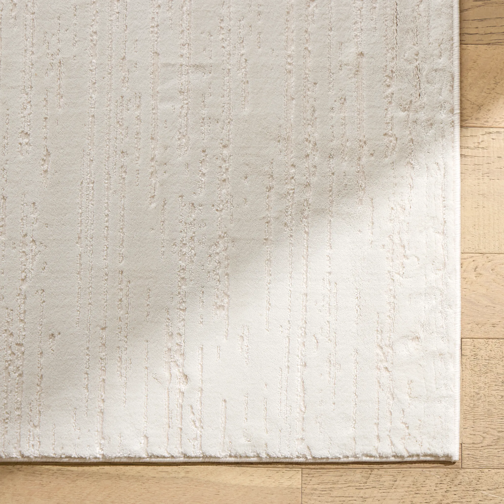 Meeks White 5x8 Area Rug