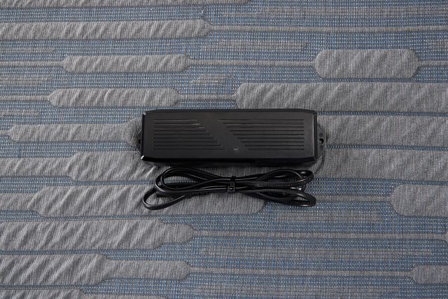 Kevin Charles By Sealy Hybrid Plush Deluxe Adjustable Mattress Set