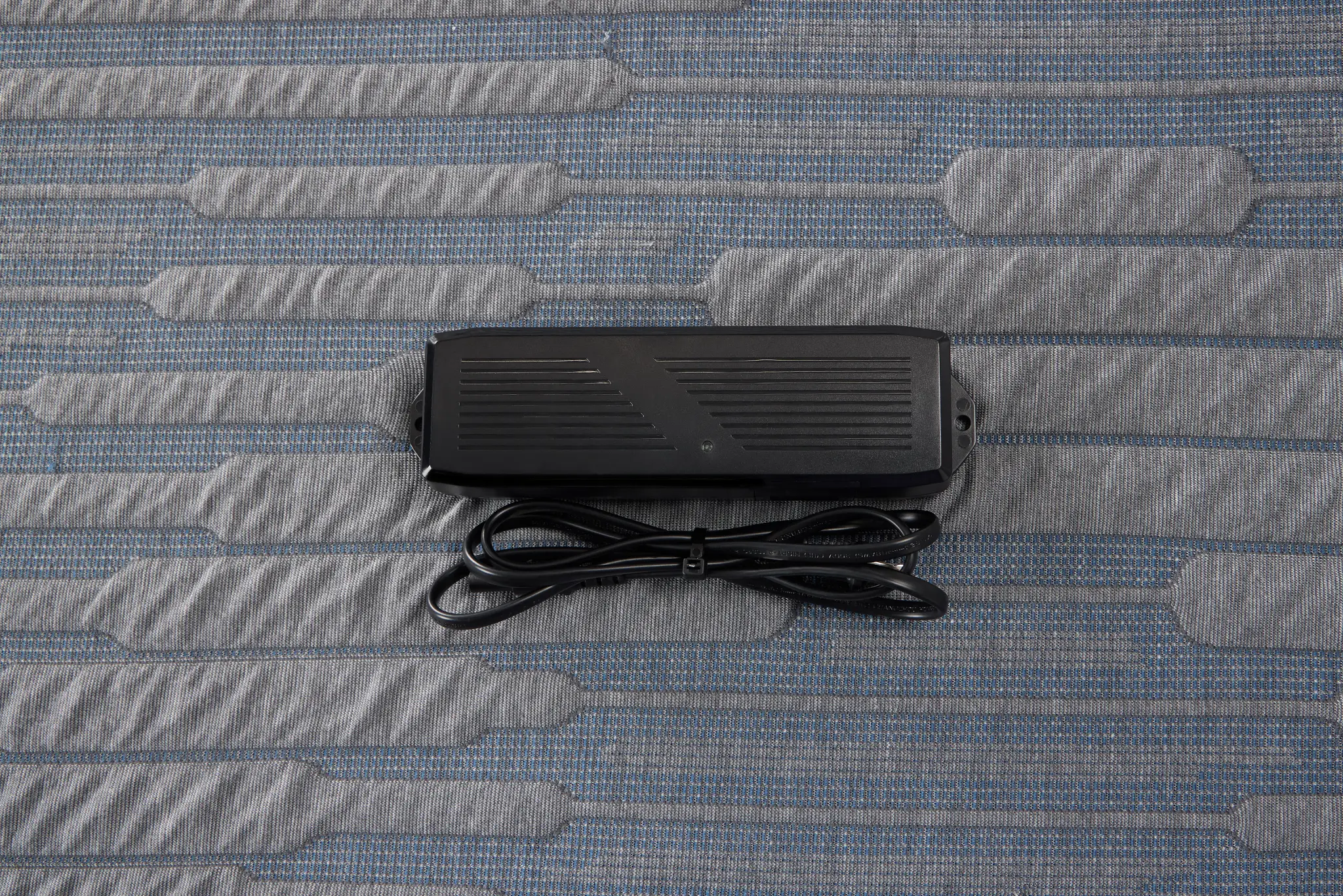 Kevin Charles By Sealy Hybrid Plush Deluxe Adjustable Mattress Set Kevin Charles By Sealy Hybrid Plush Deluxe Adjustable Mattress Set