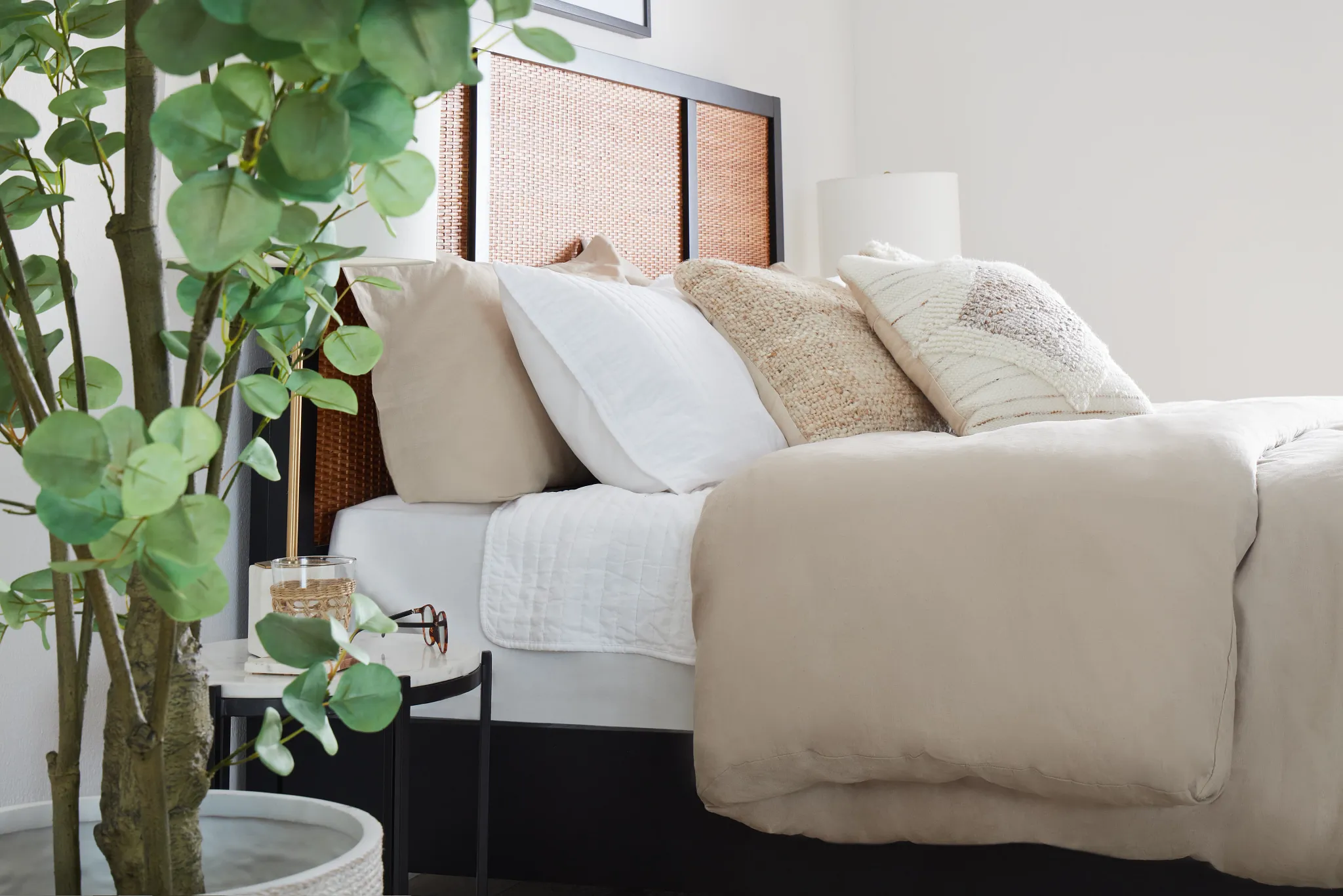 Venice Black Woven Panel Bed