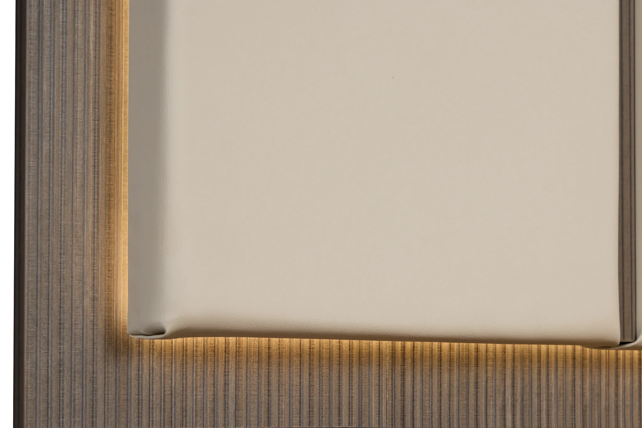 Sienna Two-tone Platform Bed