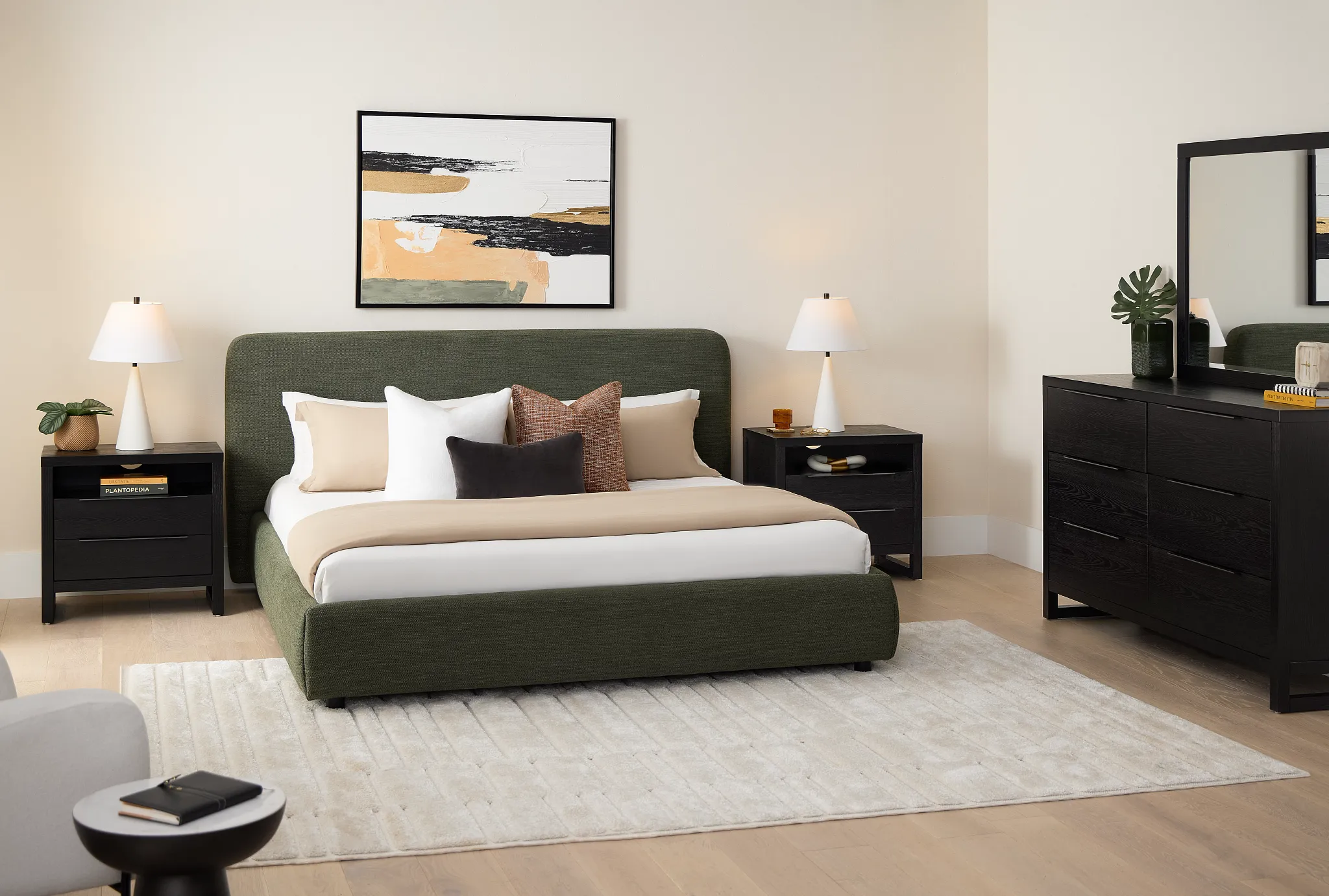 Williamsburg Green Upholstered Platform Bed