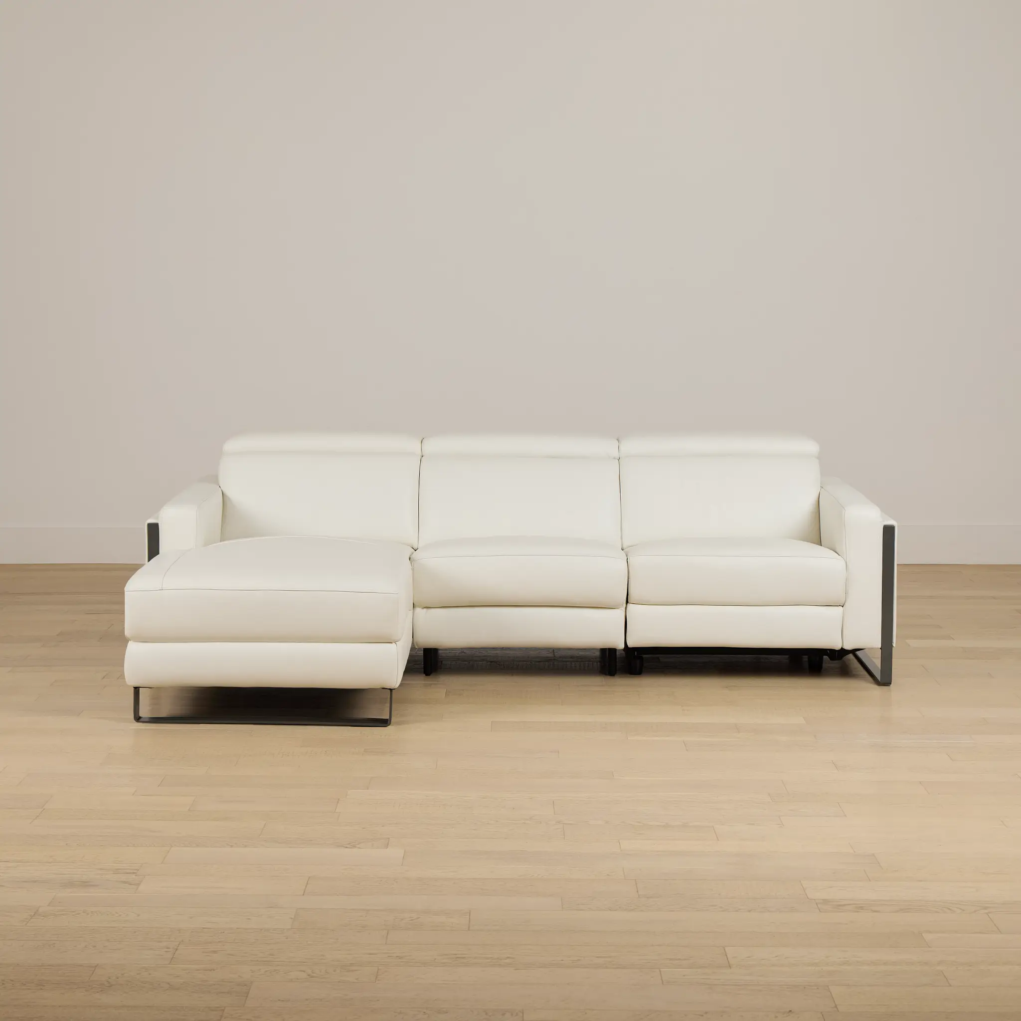 Atlas White Lthr/vinyl Left Chaise Power Reclining Sectional Atlas White Lthr/vinyl Left Chaise Power Reclining Sectional