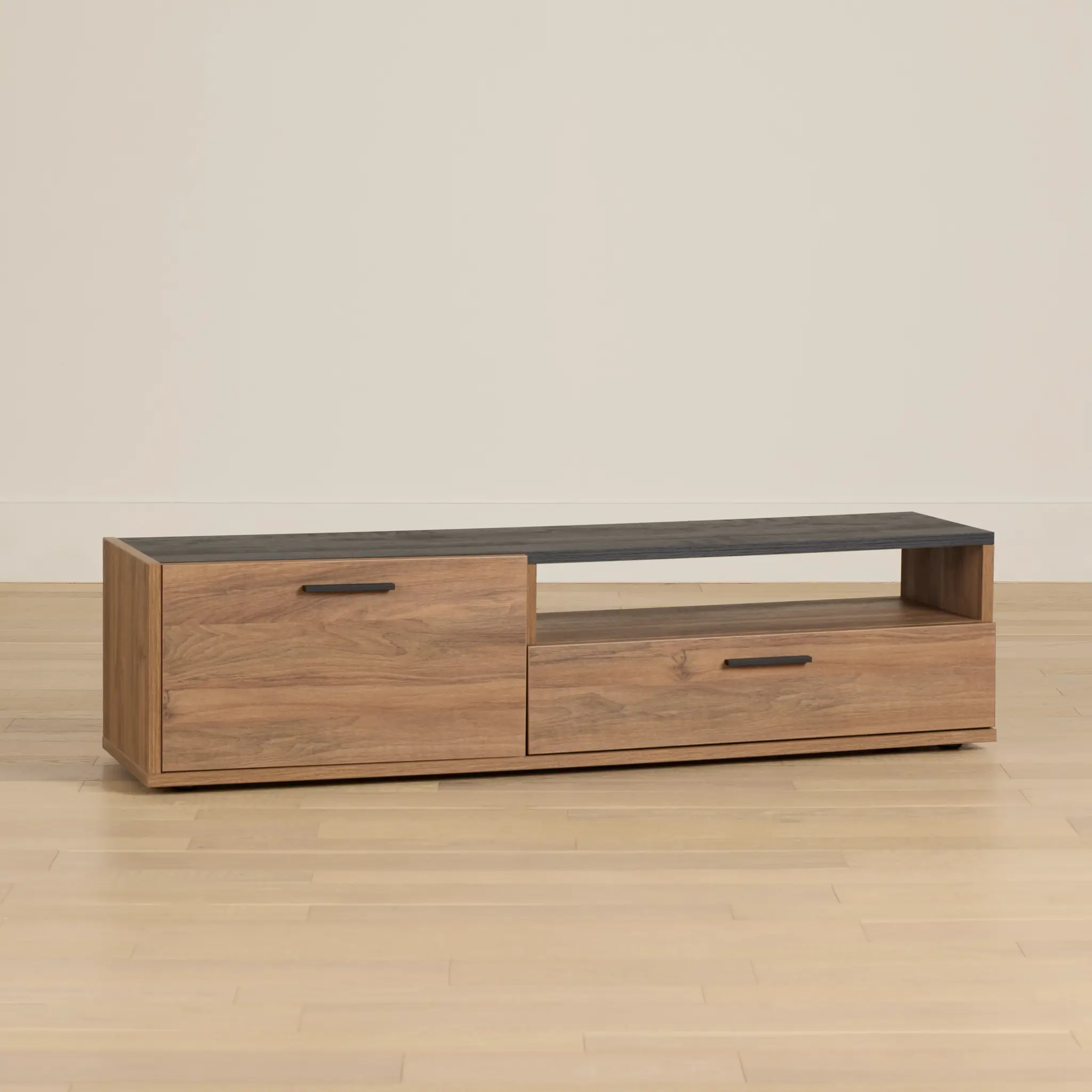 Trento Mid Tone 60" Tv Stand Trento Mid Tone 60" Tv Stand