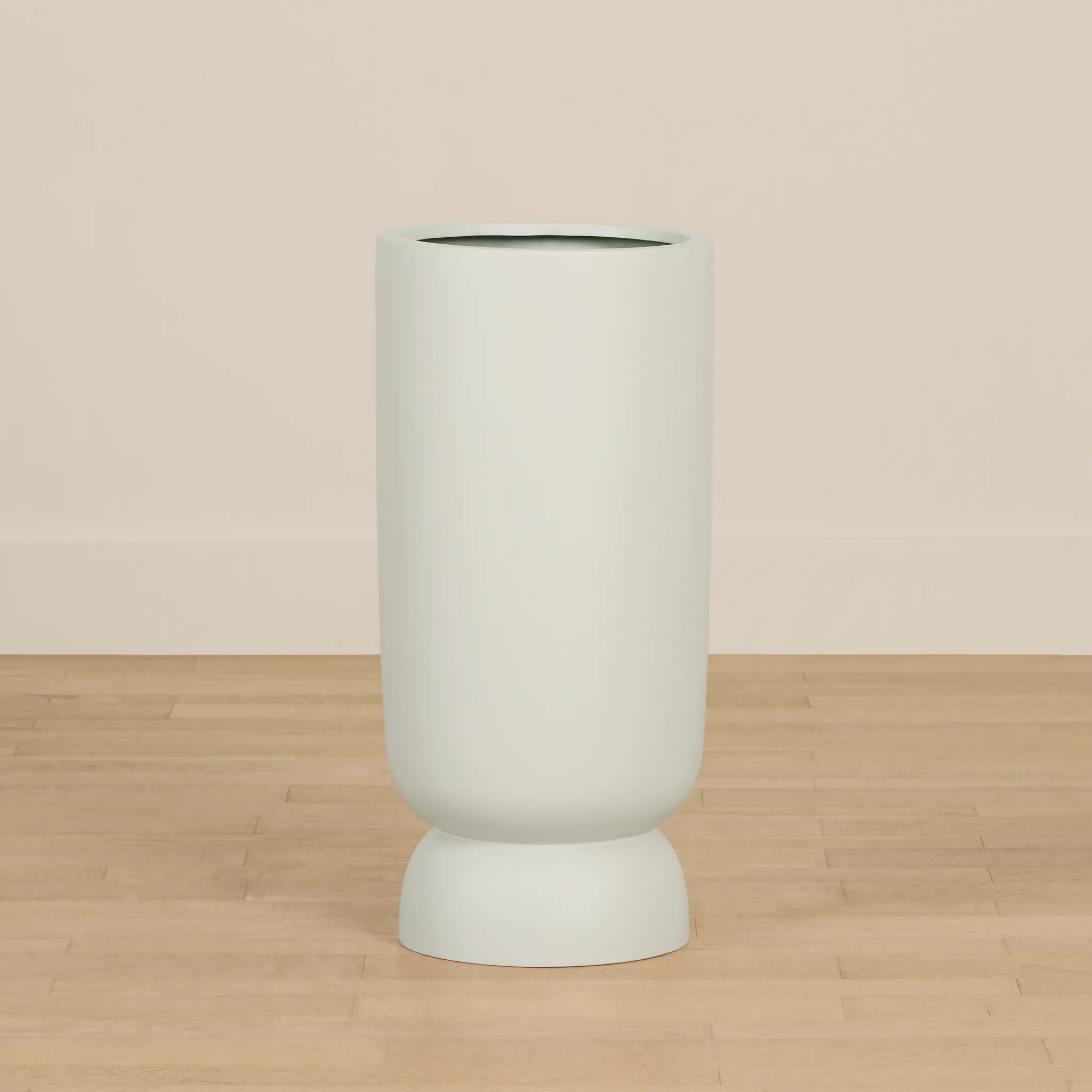 Wilde Ivory Large Planter