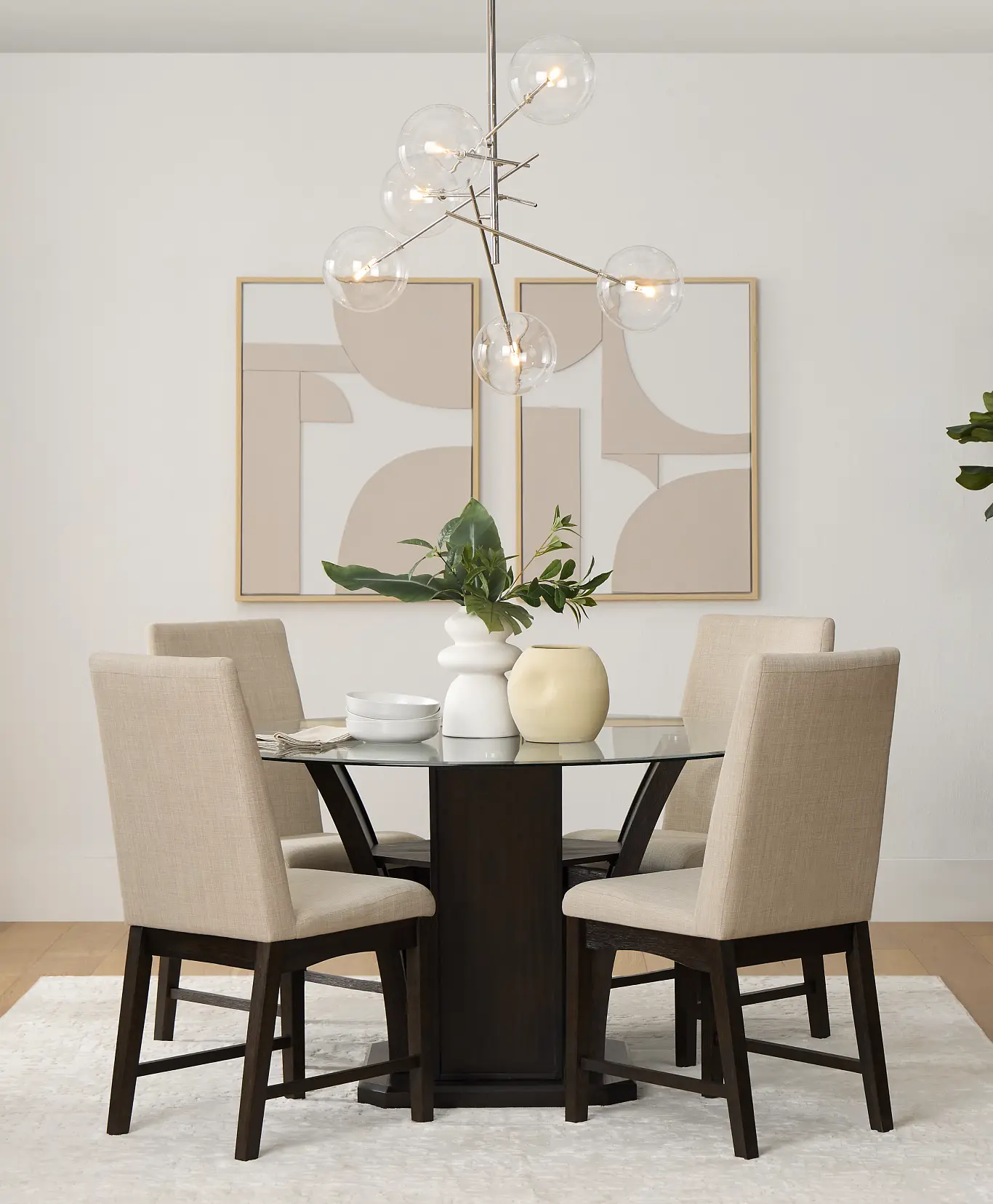 Stylish Dining Spaces Stylish Dining Spaces