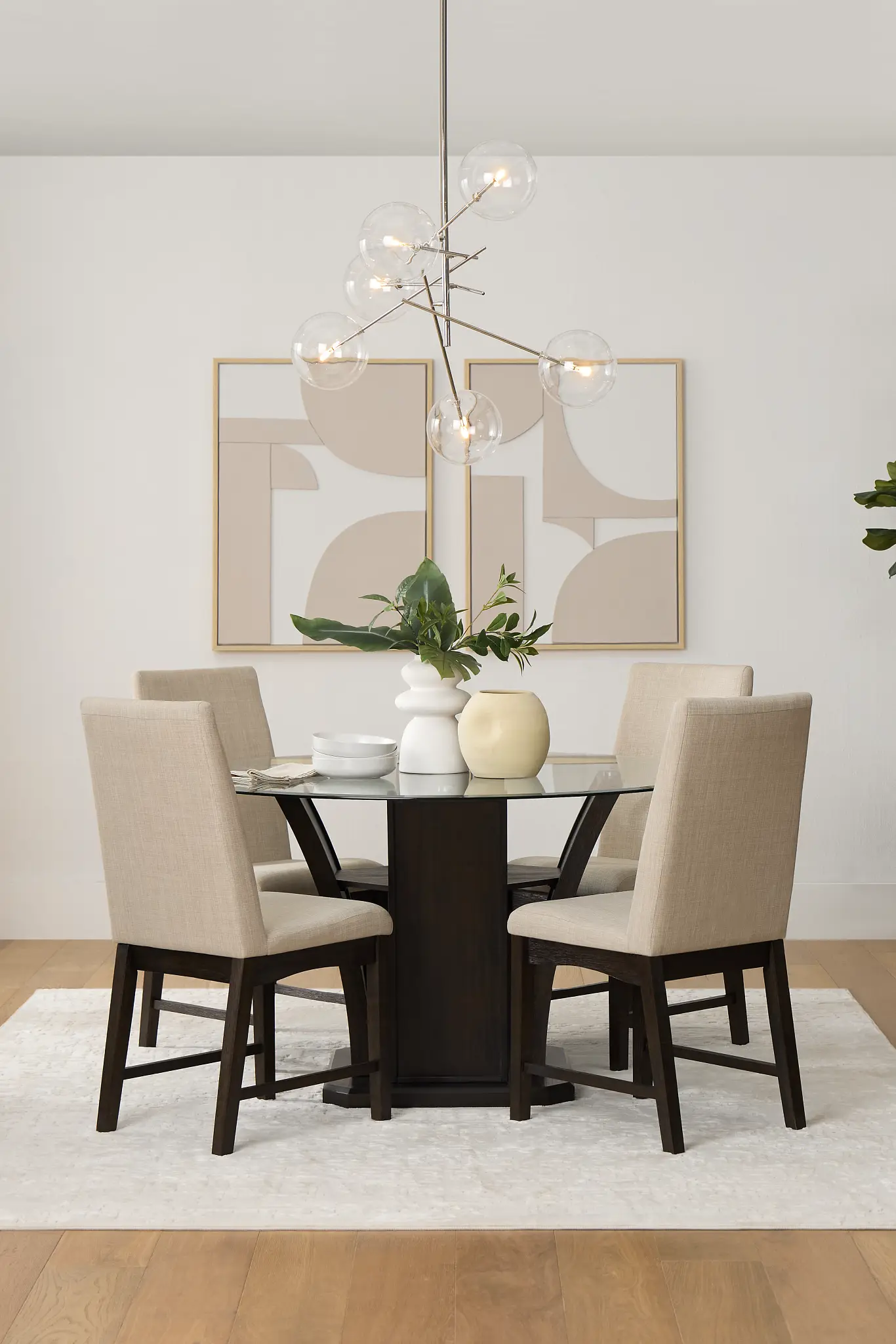 Roswell Glass Round Table Roswell Glass Round Table