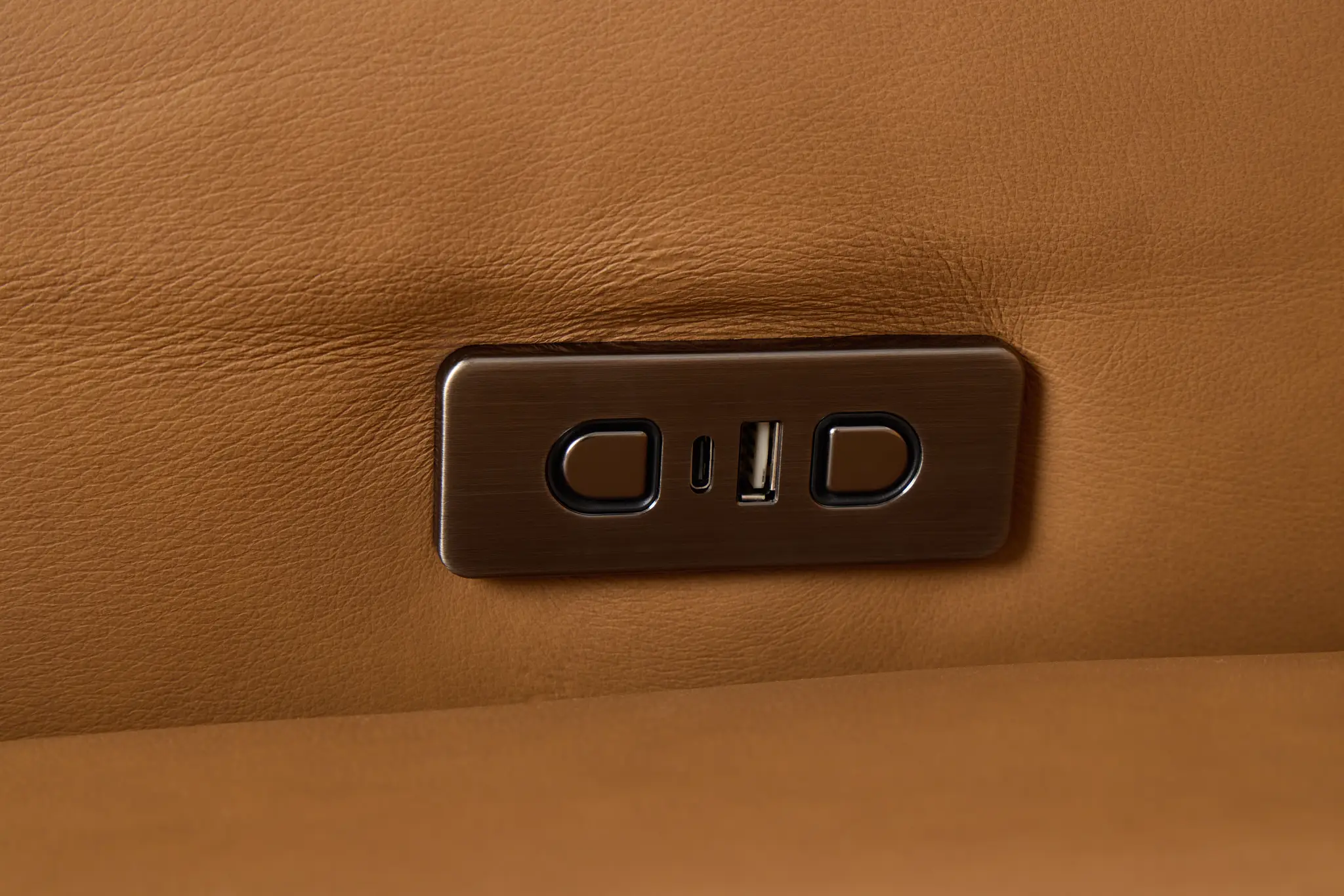 Rudy Brown Lthr/vinyl Small Right Chaise Power Extension Sectional Rudy Brown Lthr/vinyl Small Right Chaise Power Extension Sectional