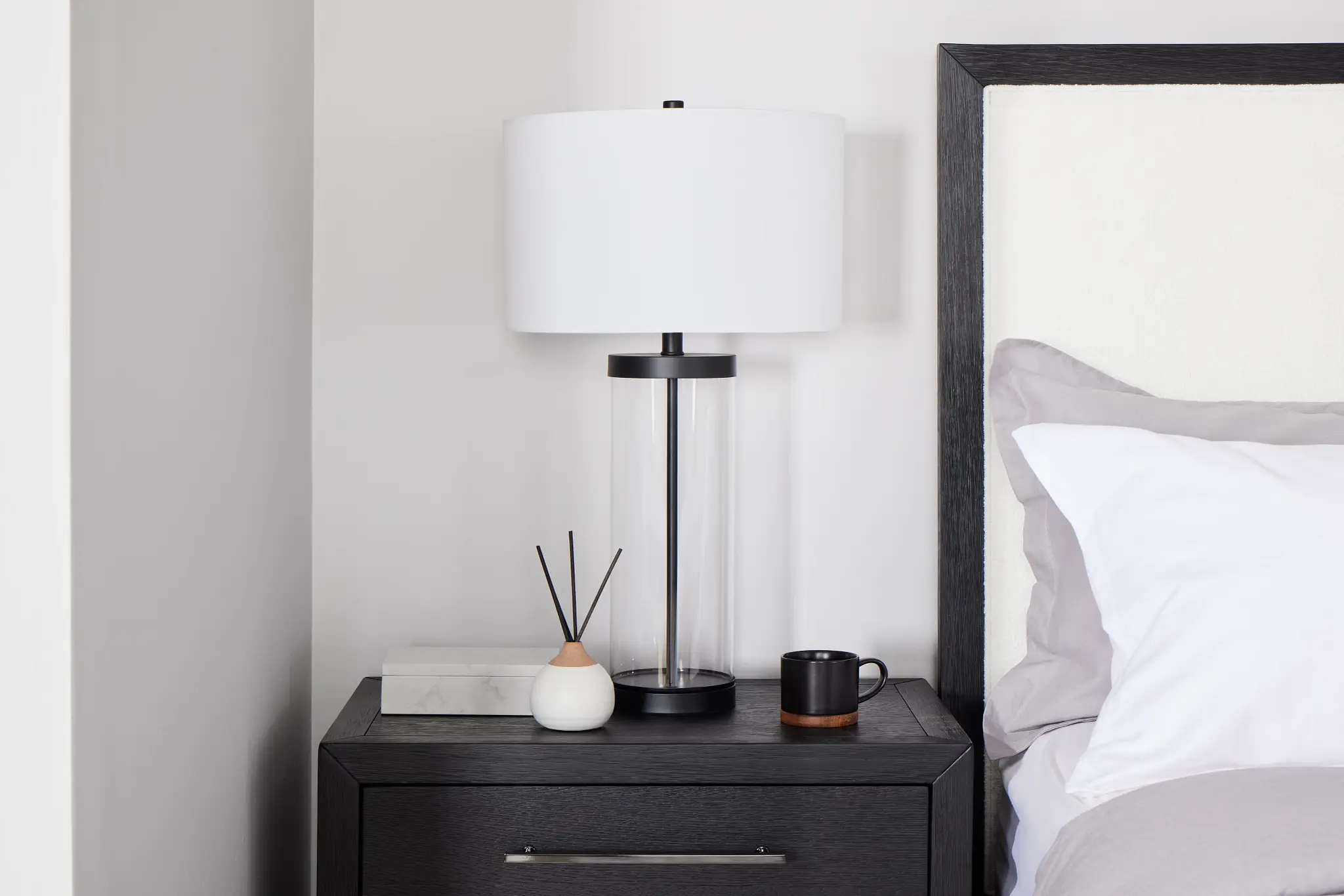 Lucia Black Large Table Lamp Lucia Black Large Table Lamp