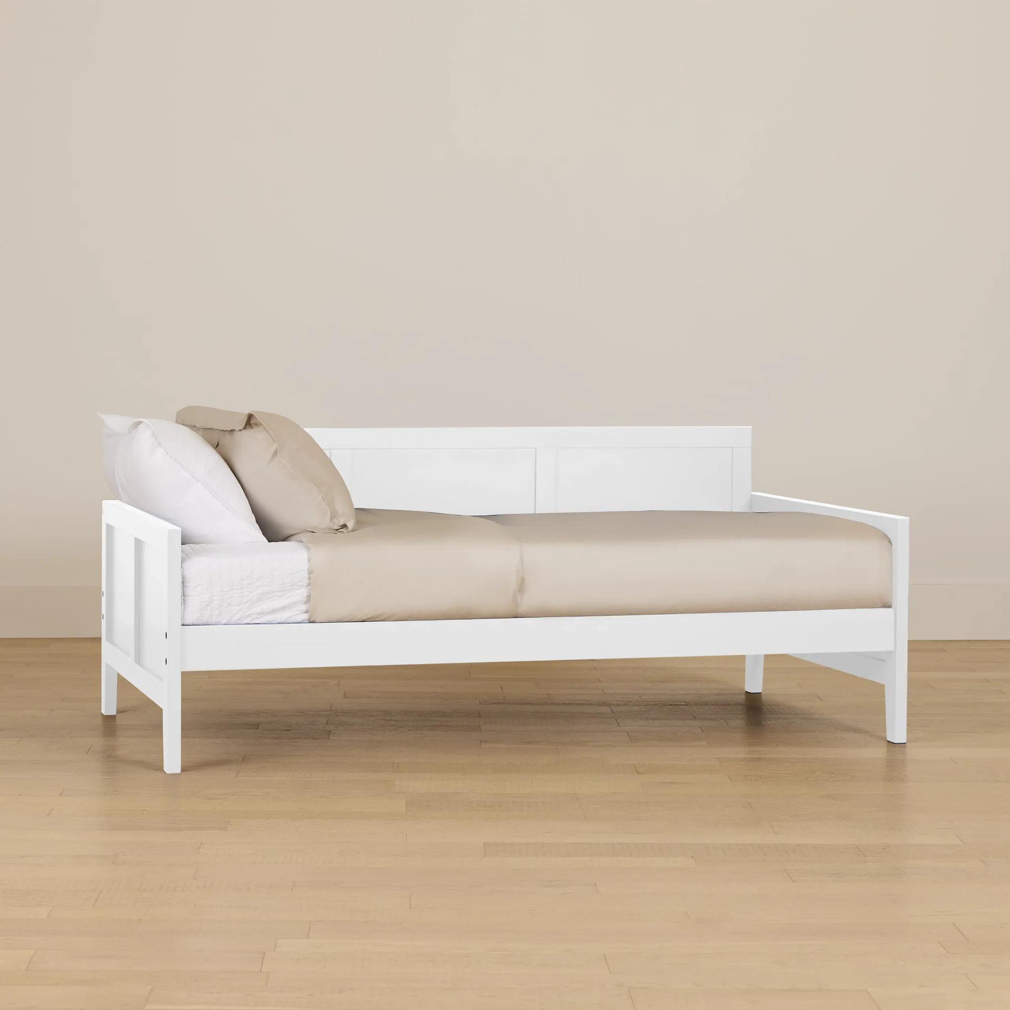 Charleston White Daybed