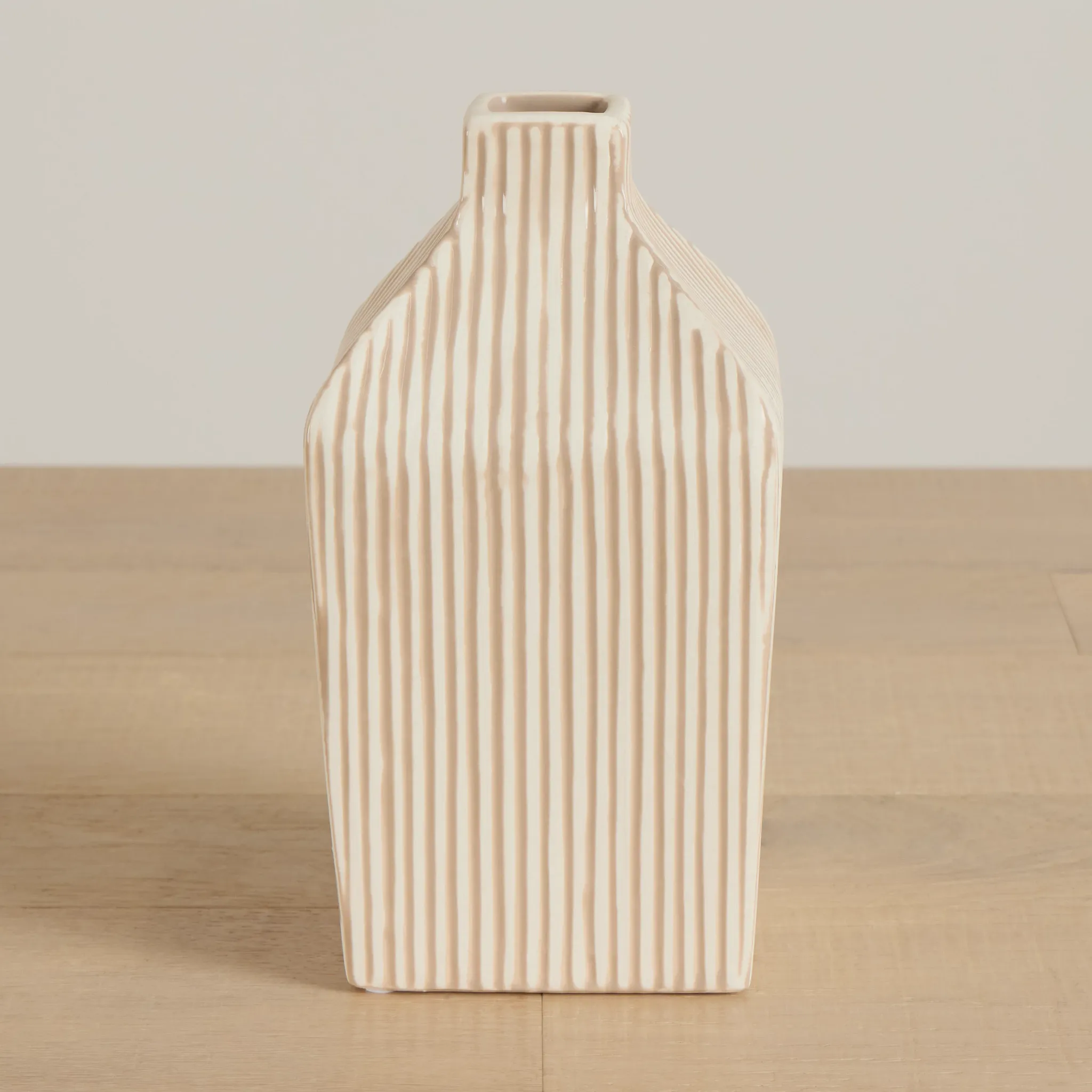 Liny Ivory Small Vase