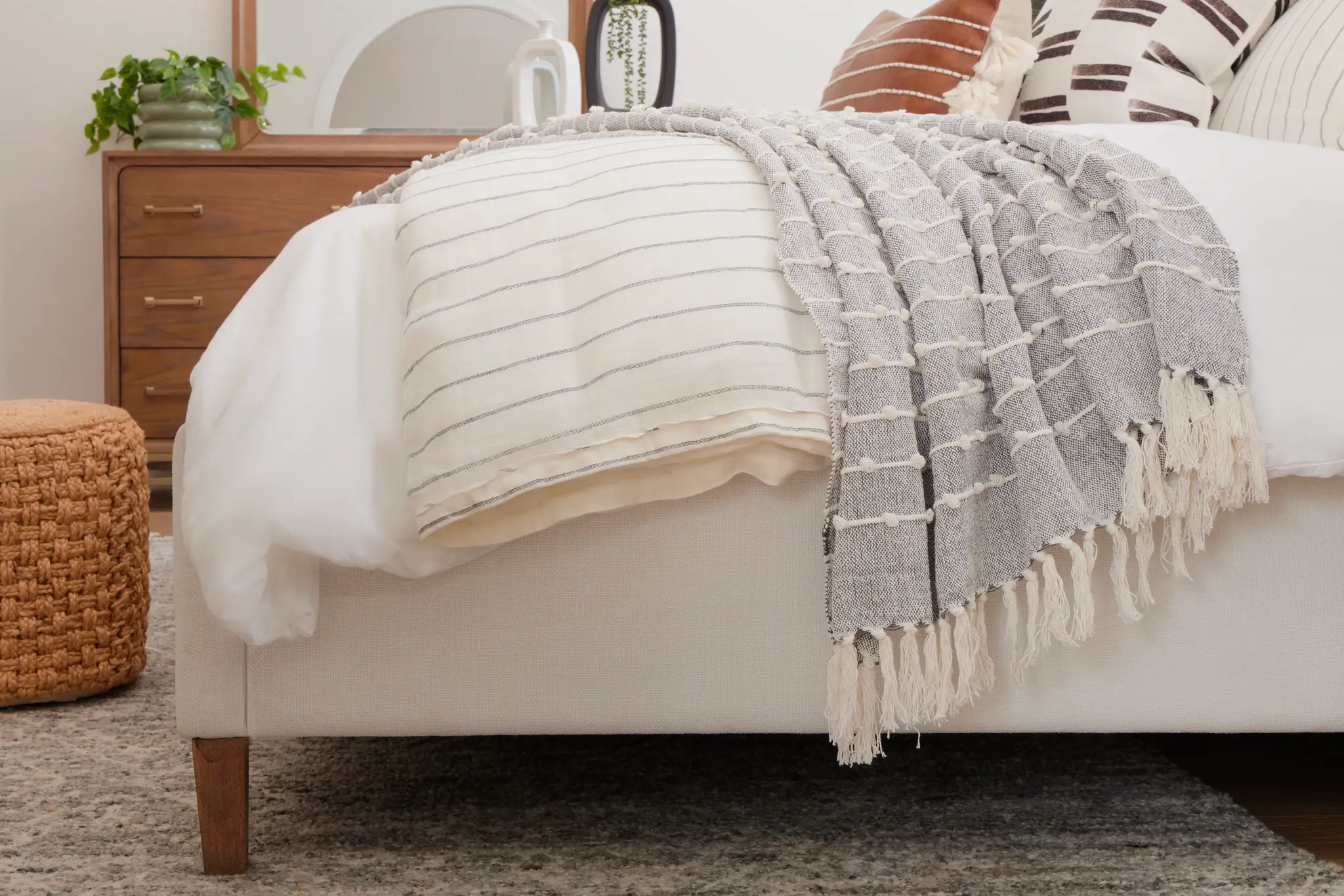 Provo White Uph Panel Bed Provo White Uph Panel Bed