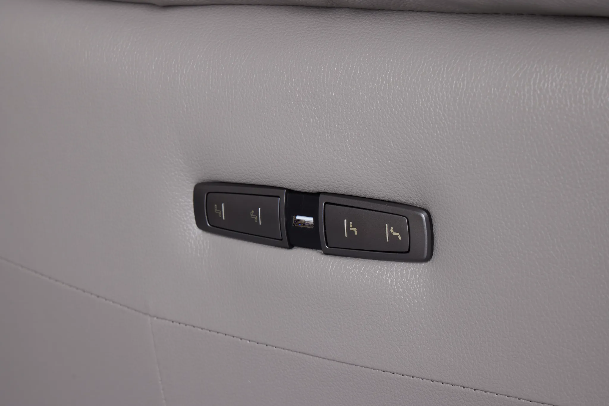 Marion Gray Lthr/vinyl Small Two-arm Power Reclining Sectional