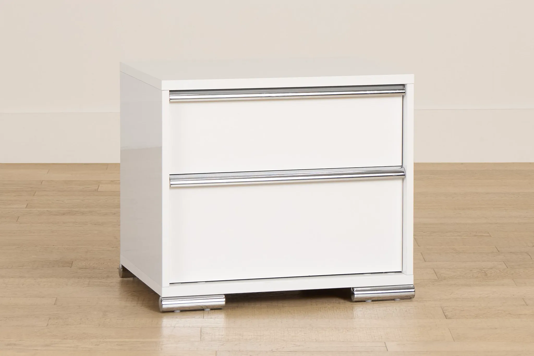 Davie White Nightstand