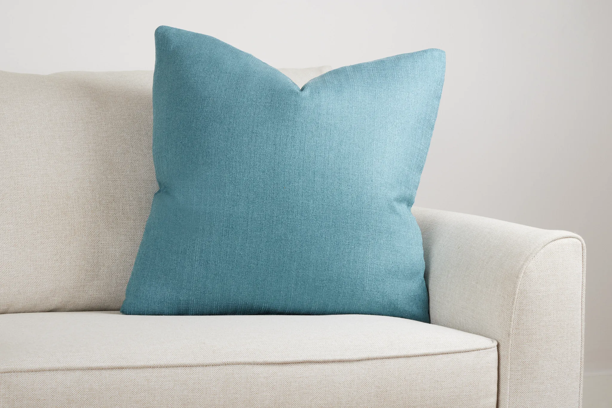 Zeke Blue 24" Accent Pillow