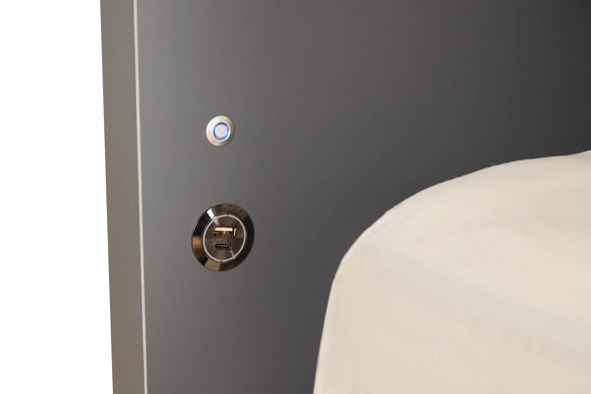 Brasilia Gray Platform Bed With Speaker