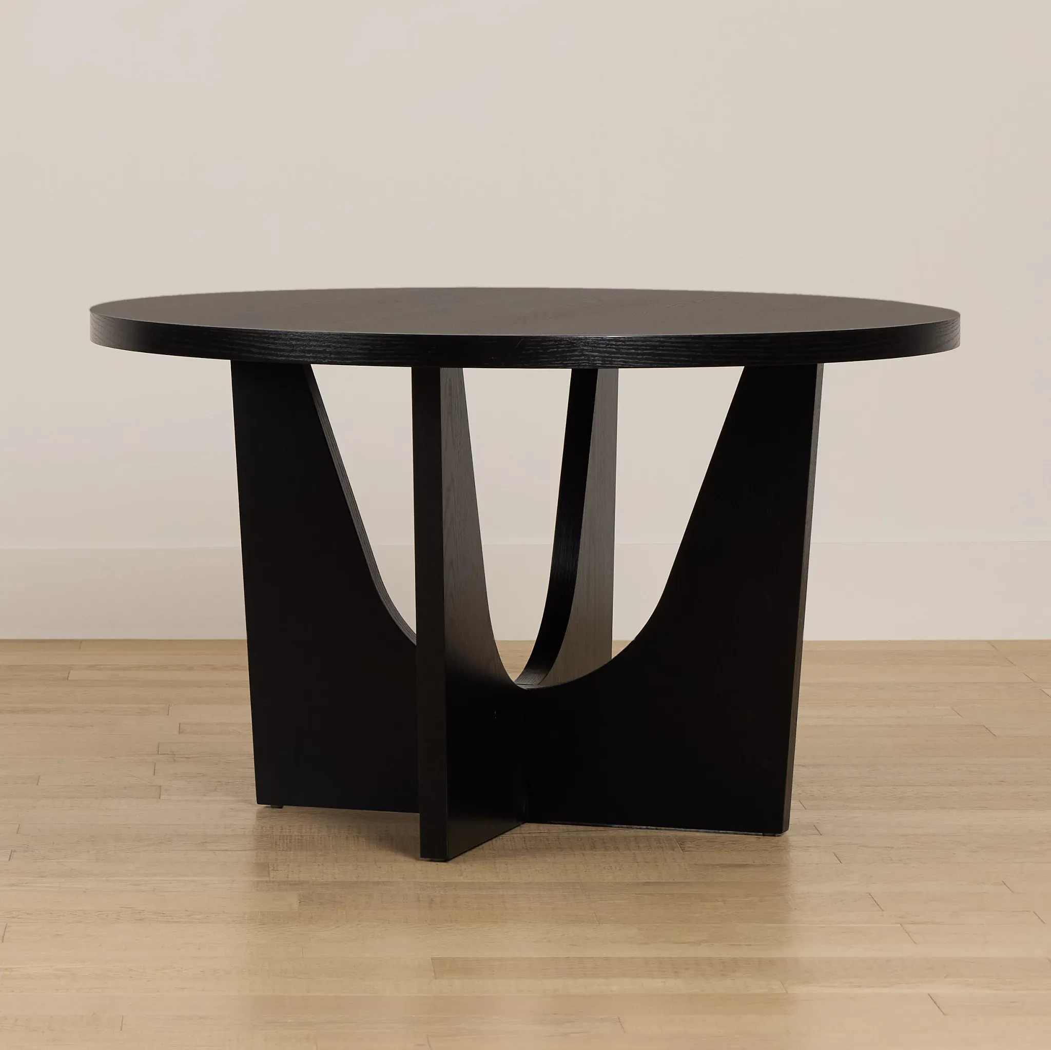 Oxford Black Round Table
