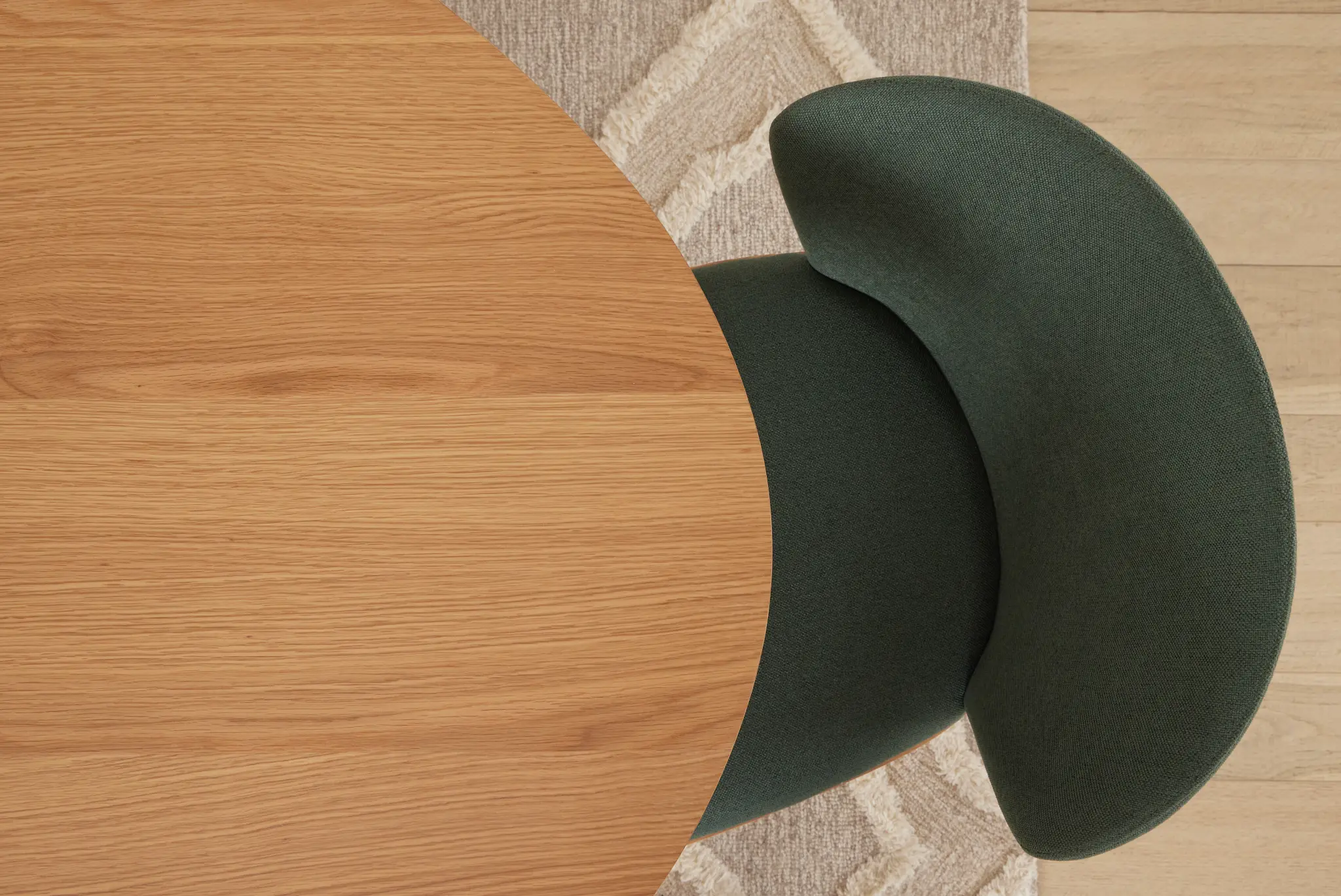 Nomad Light Tone 94" Oval Table & 4 Dark Green Chairs W/ Light Tone Leg Nomad Light Tone 94" Oval Table & 4 Dark Green Chairs W/ Light Tone Leg