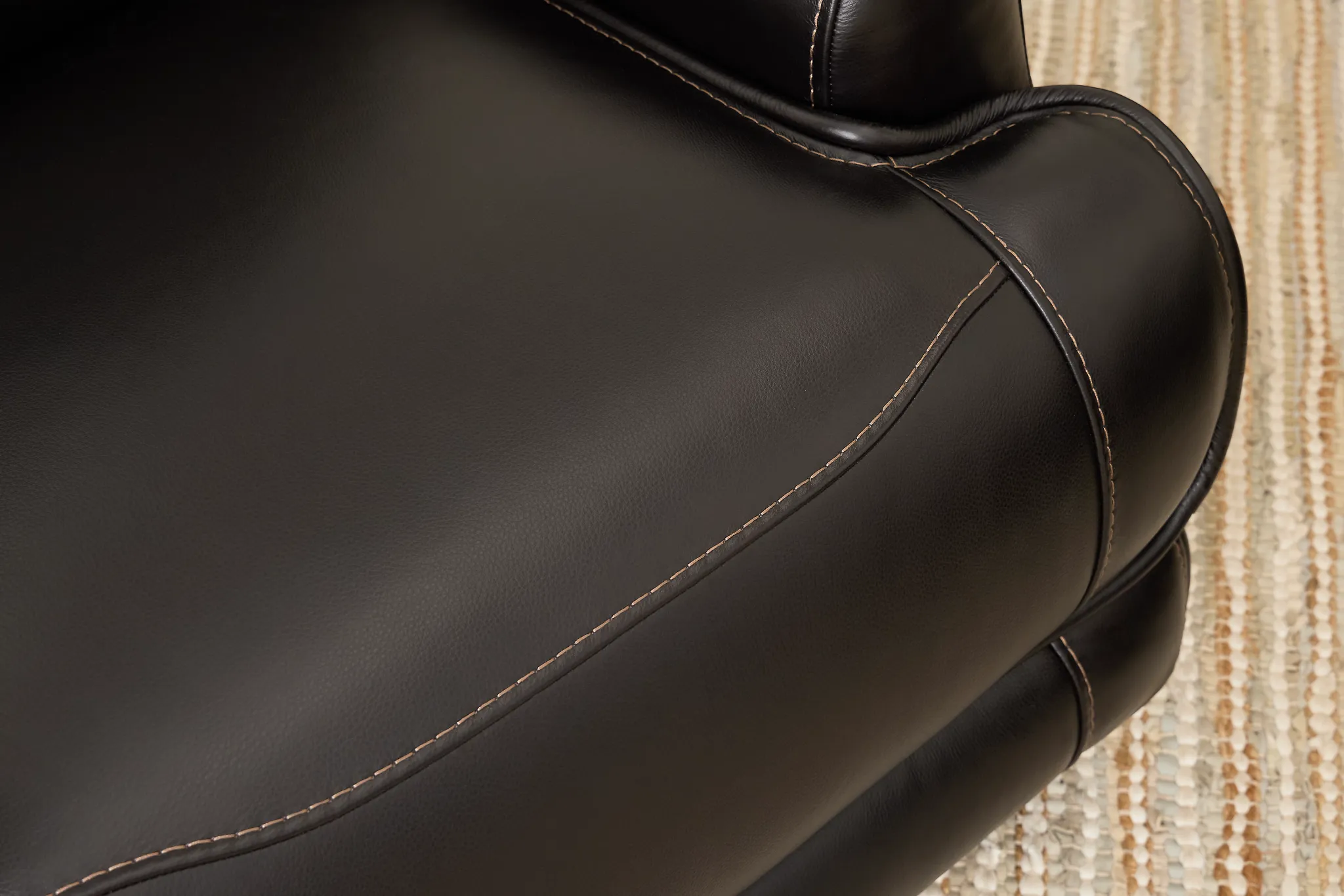 Casey Black Lthr/vinyl Power Reclining Sofa