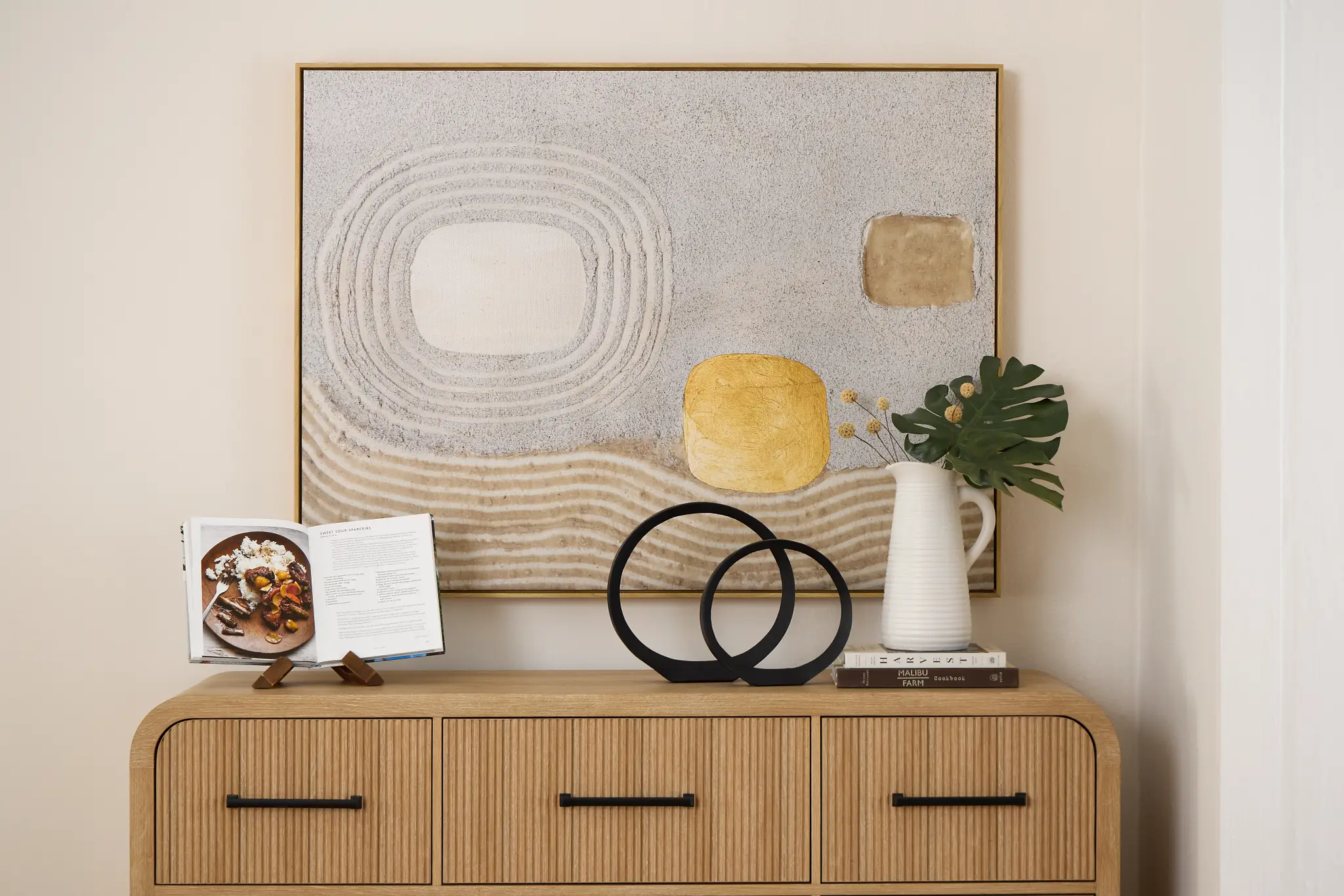 Lyndie Light Tone Server Lyndie Light Tone Server