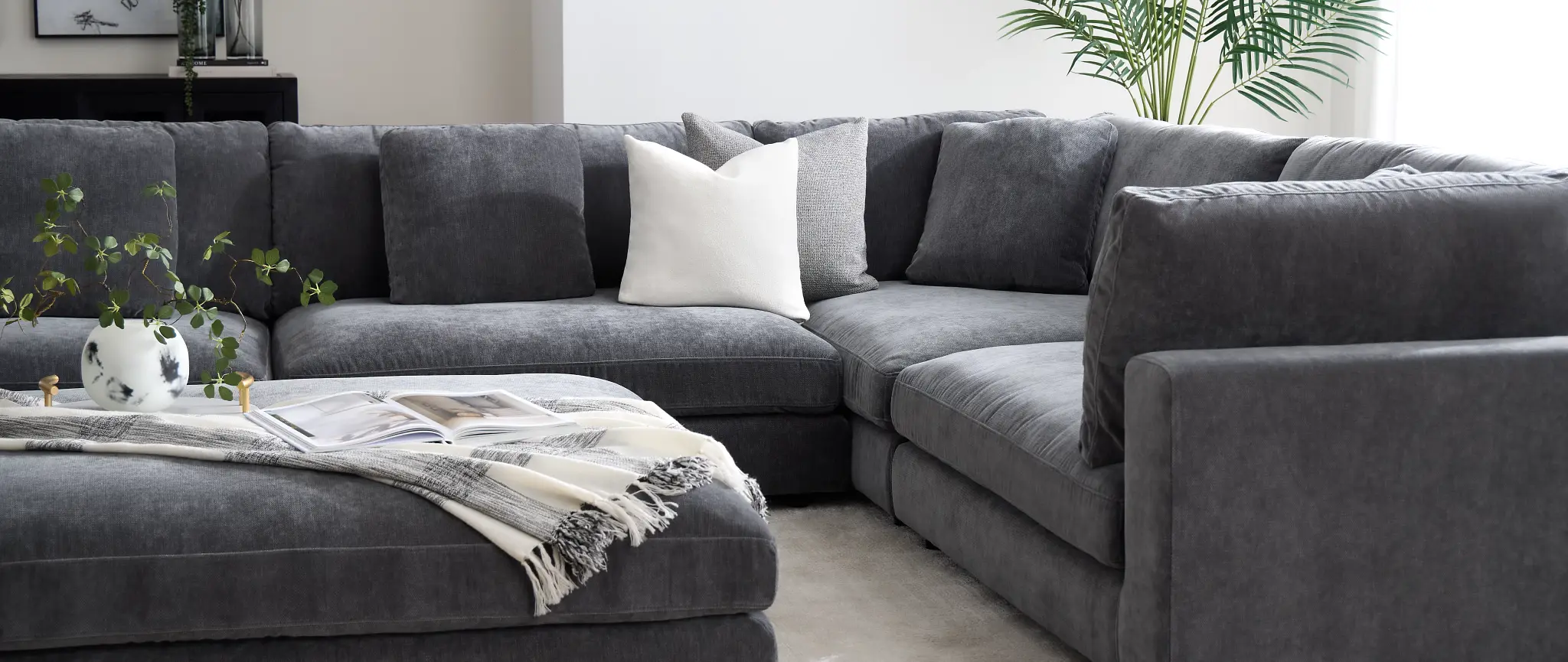 Lounge Dark Gray Fabric U-shaped Sectional Lounge Dark Gray Fabric U-shaped Sectional