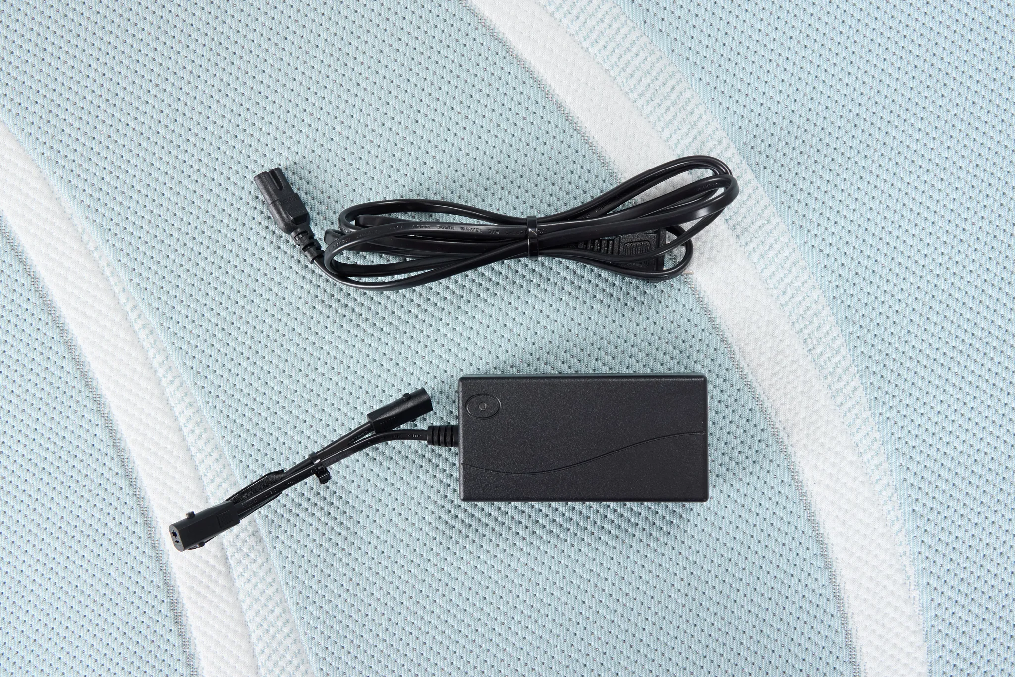 Tempur-pedic Tempur-luxeadapt Medium Hybrid Ergo Smart Adjustable Mattress Set