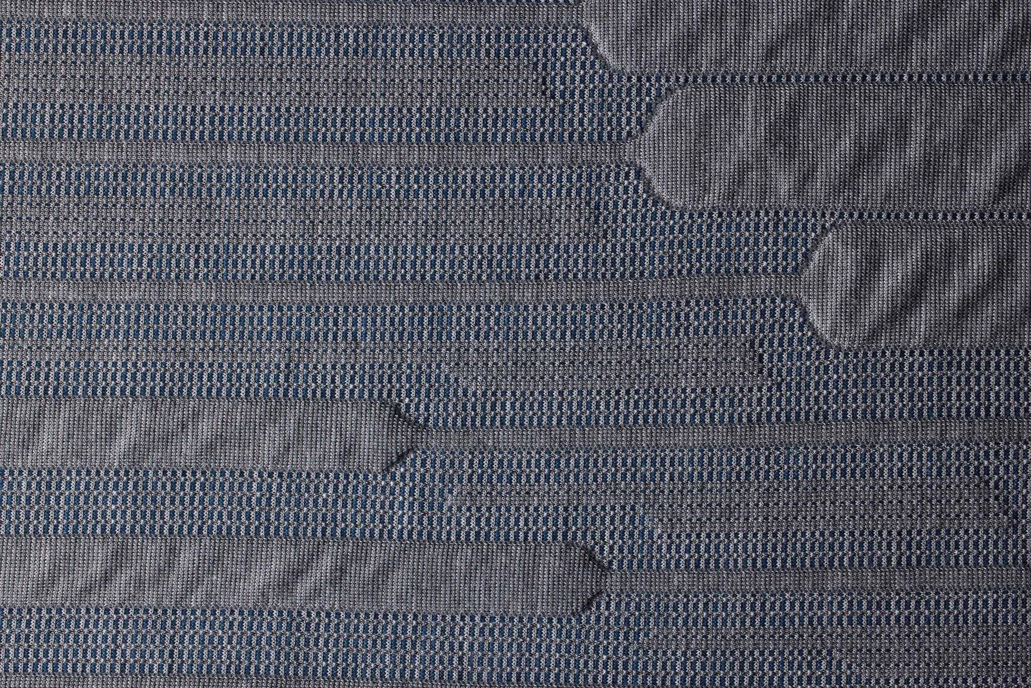 Kevin Charles By Sealy Hybrid Medium Deluxe Adjustable Mattress Set