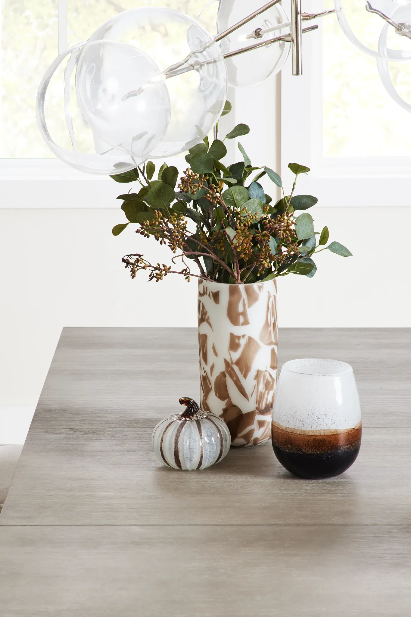 Madden Light Tone Rect Table & 4 Chairs