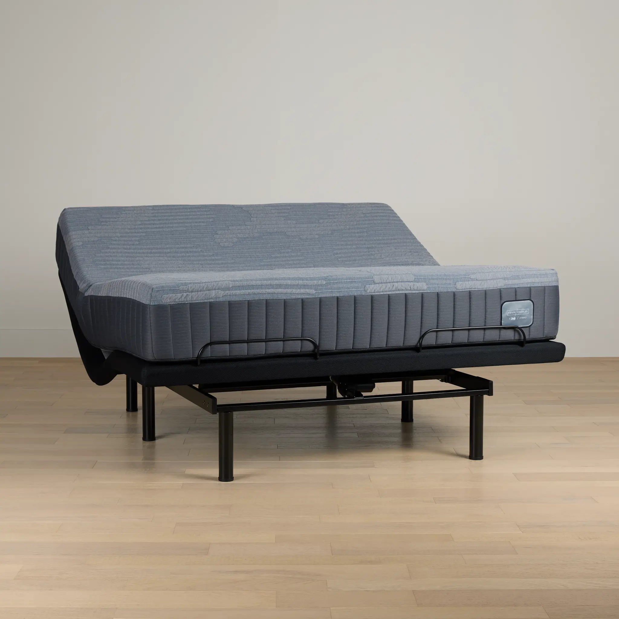 Kevin Charles By Sealy Hybrid Plush Deluxe Adjustable Mattress Set Kevin Charles By Sealy Hybrid Plush Deluxe Adjustable Mattress Set