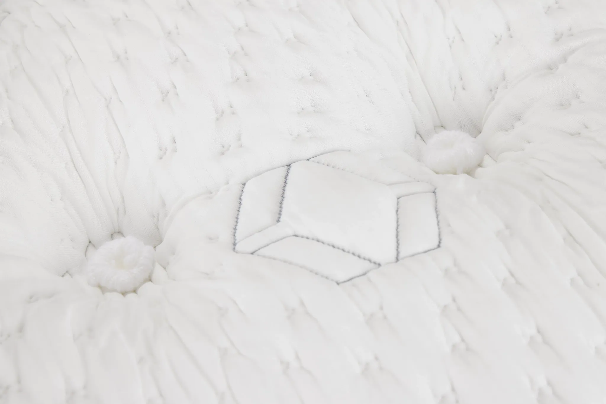 Aireloom Timeless Odyssey Luxetop M1 Plush Mattress Set