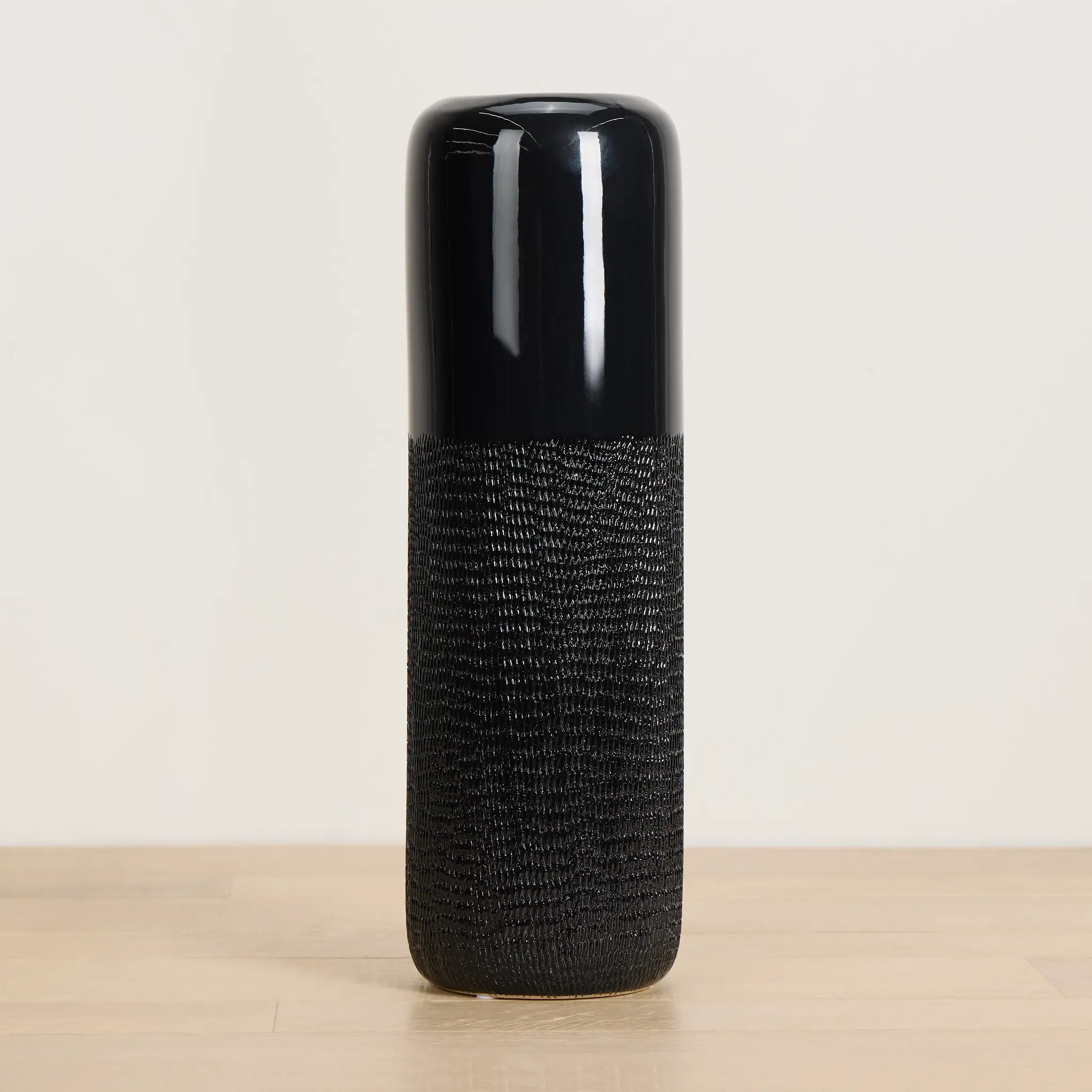 Takumi Black Large Vase Takumi Black Large Vase