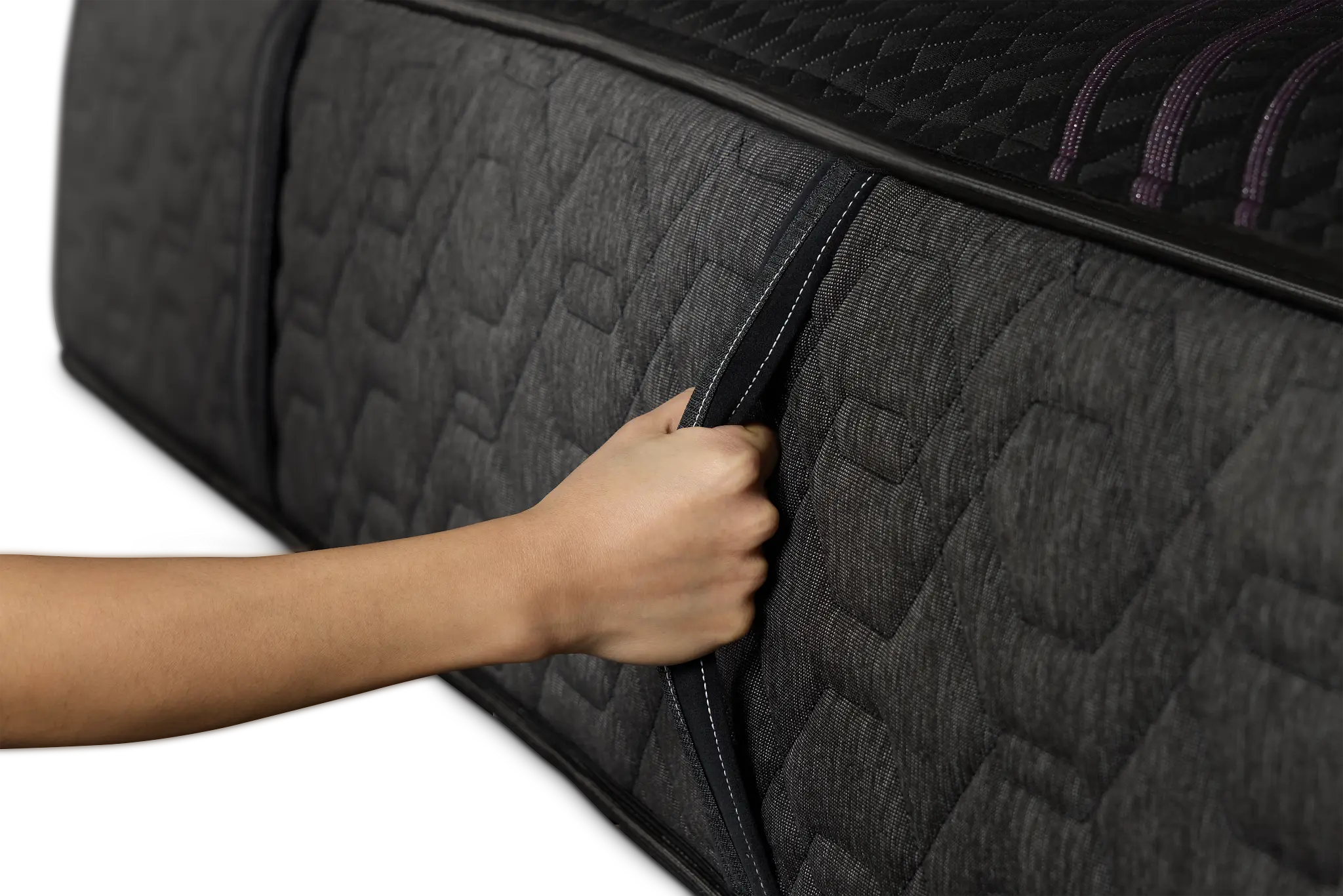 Beautyrest Black Series Two 13.5" Plush Hybrid Mattress Beautyrest Black Series Two 13.5" Plush Hybrid Mattress